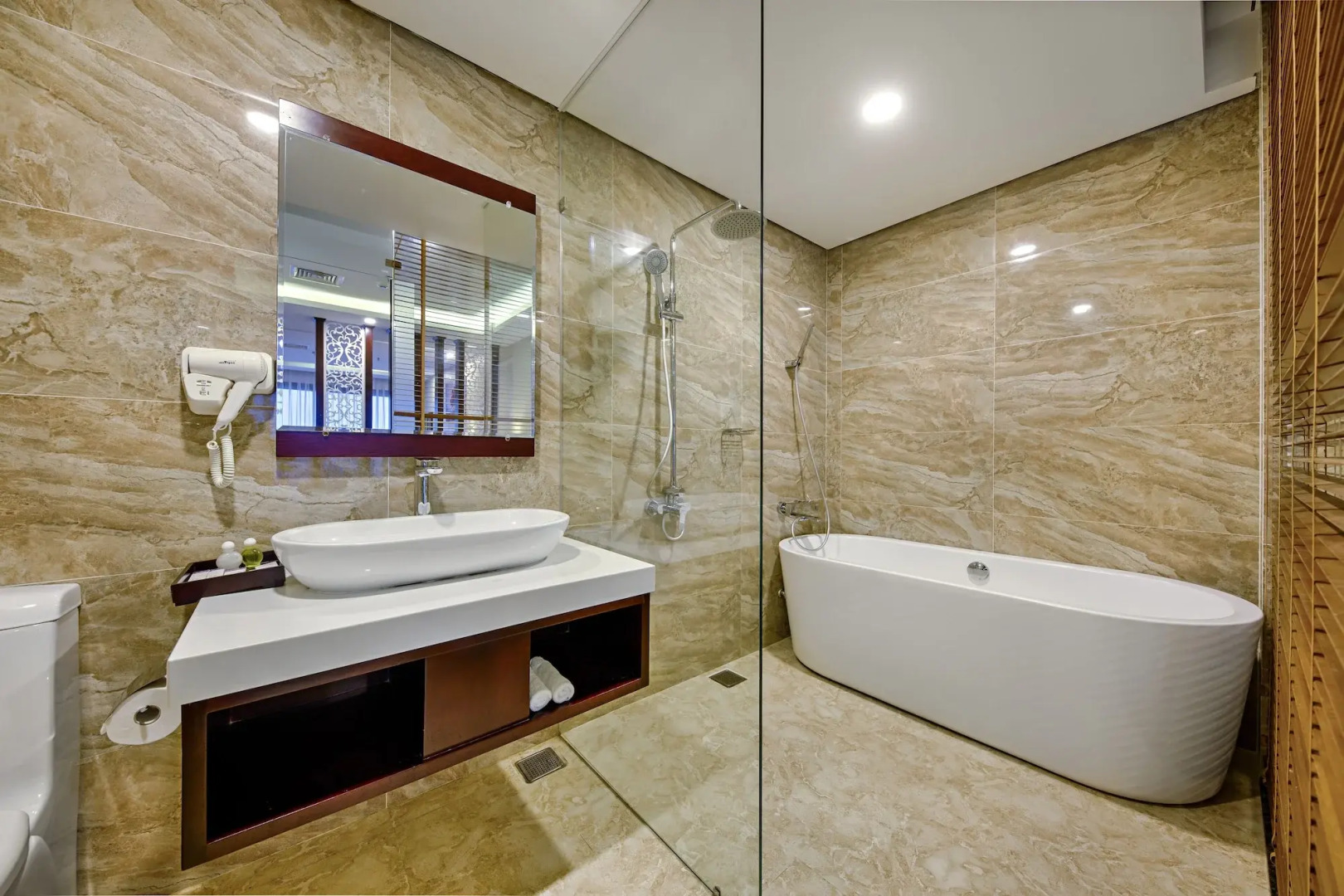 Alani Sea View Hotel