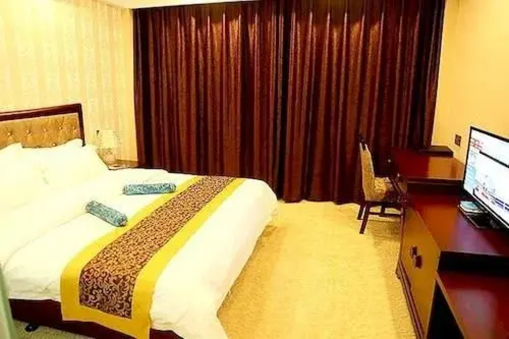 Nanlin Holiday Hotel