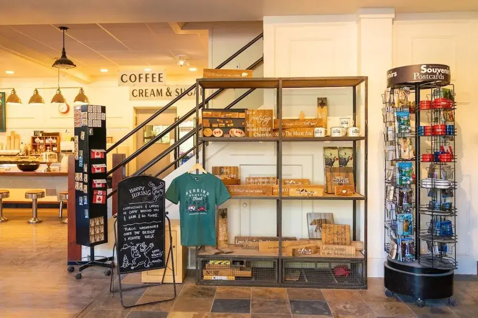 Johnston Canyon Lodge and Bungalows