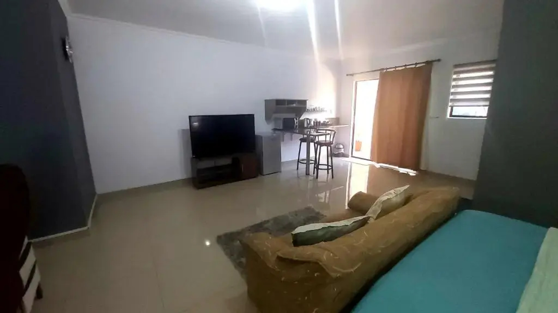 Kayalako on 4th Avenue