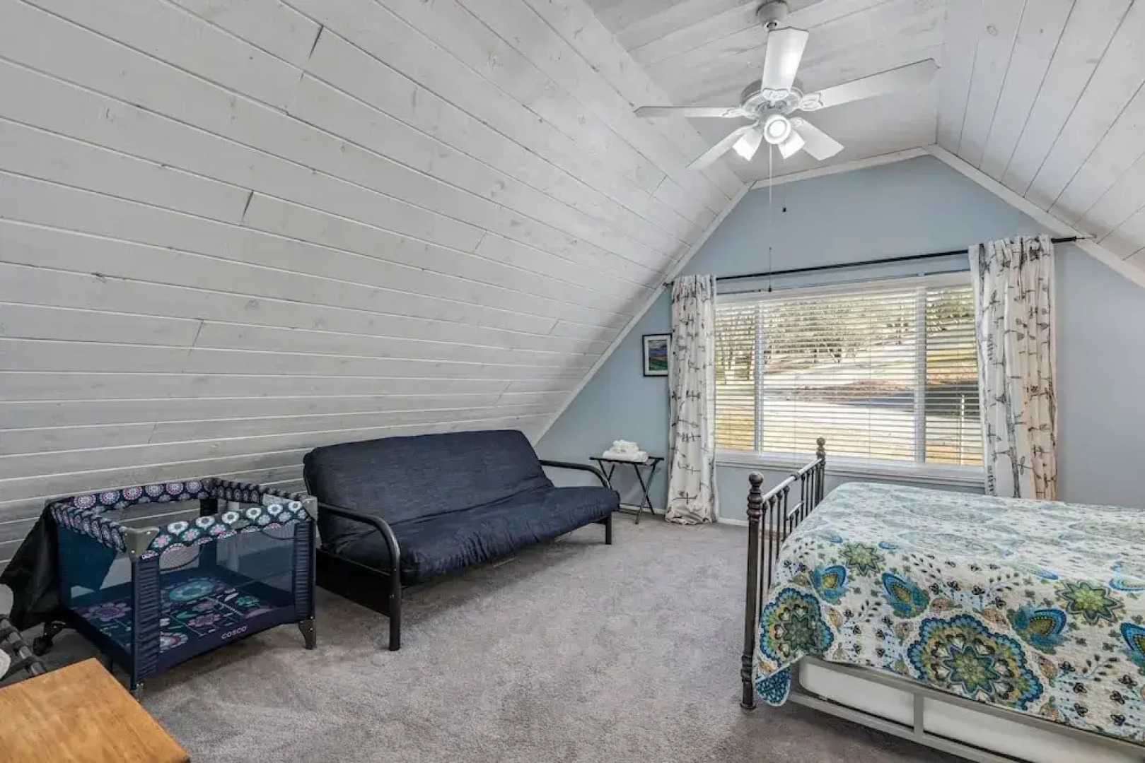 Escape At The Lake - Awesome Location Directly Across the Street from the Lake Lodge Beach by Yosemite Region Resorts