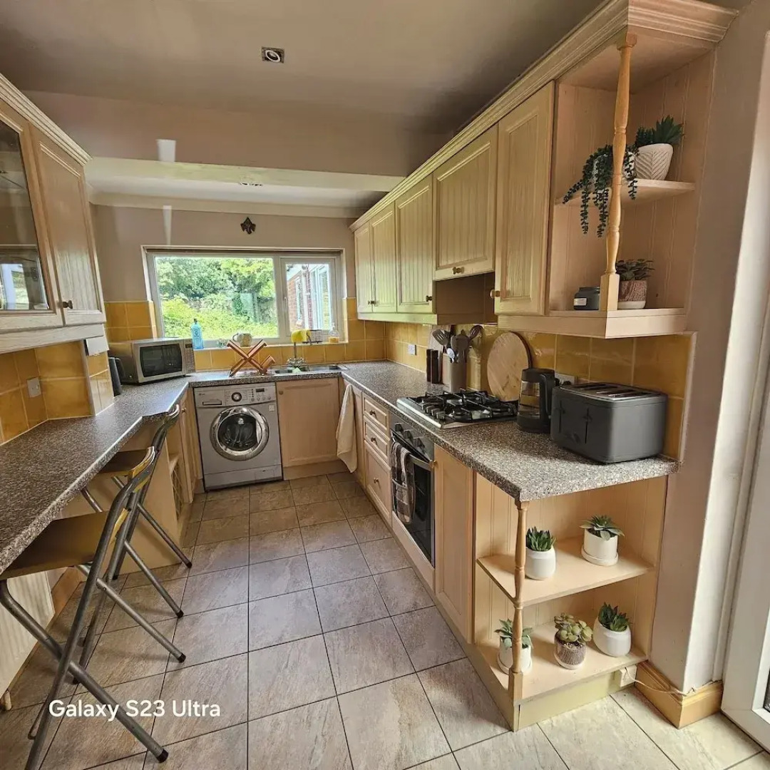 Cosy Home in Leicester