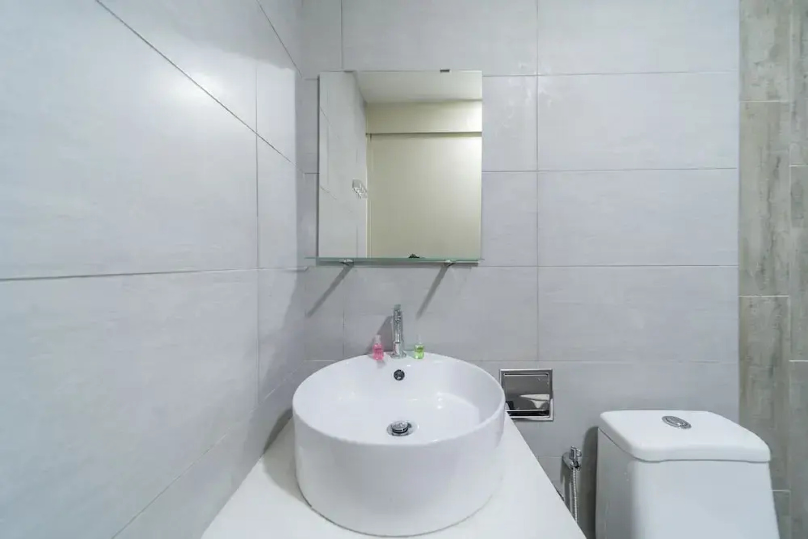 OYO Home 44045 Splendid 2br Arte Plus