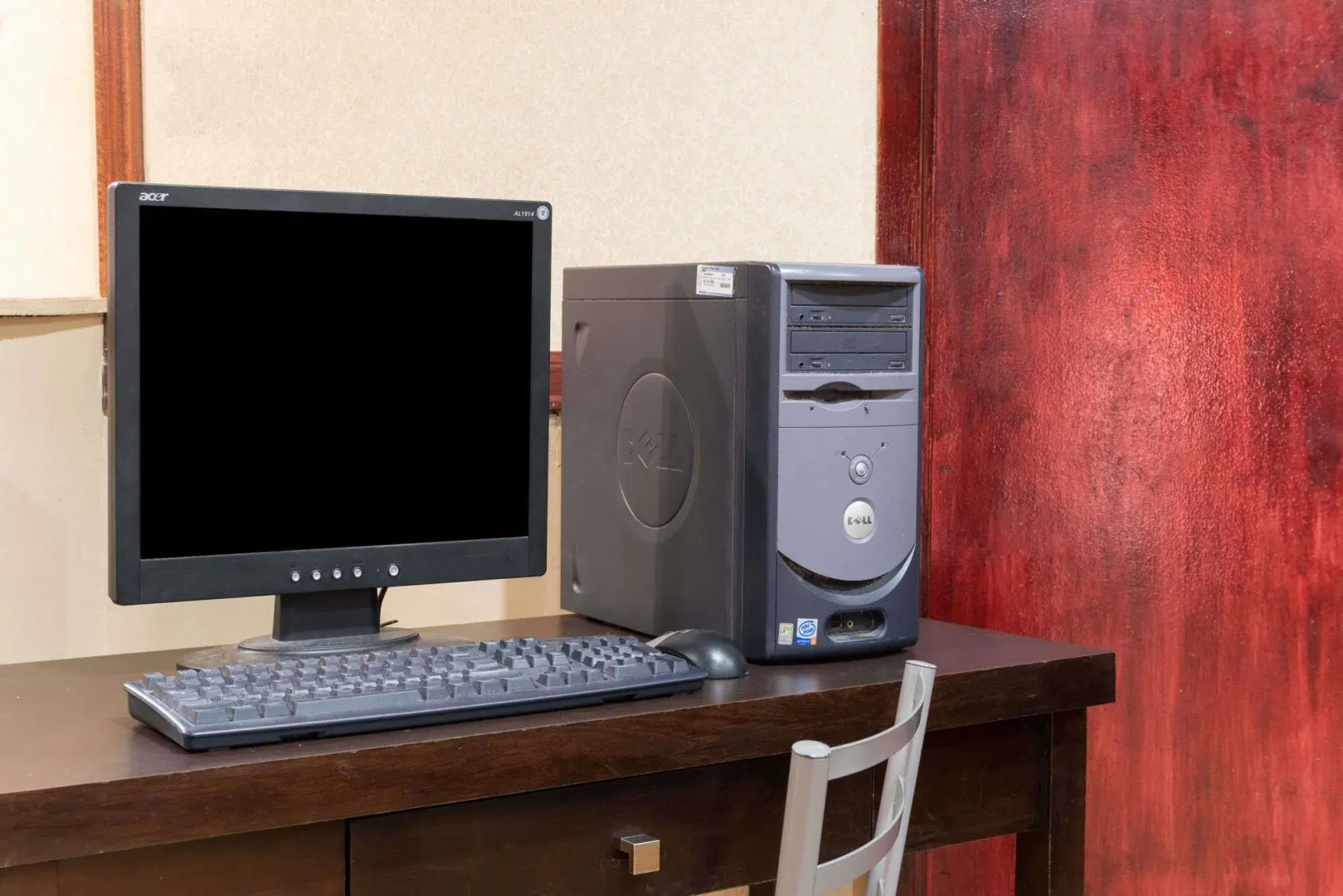 Super 8 by Wyndham Fenton/St. Louis Area