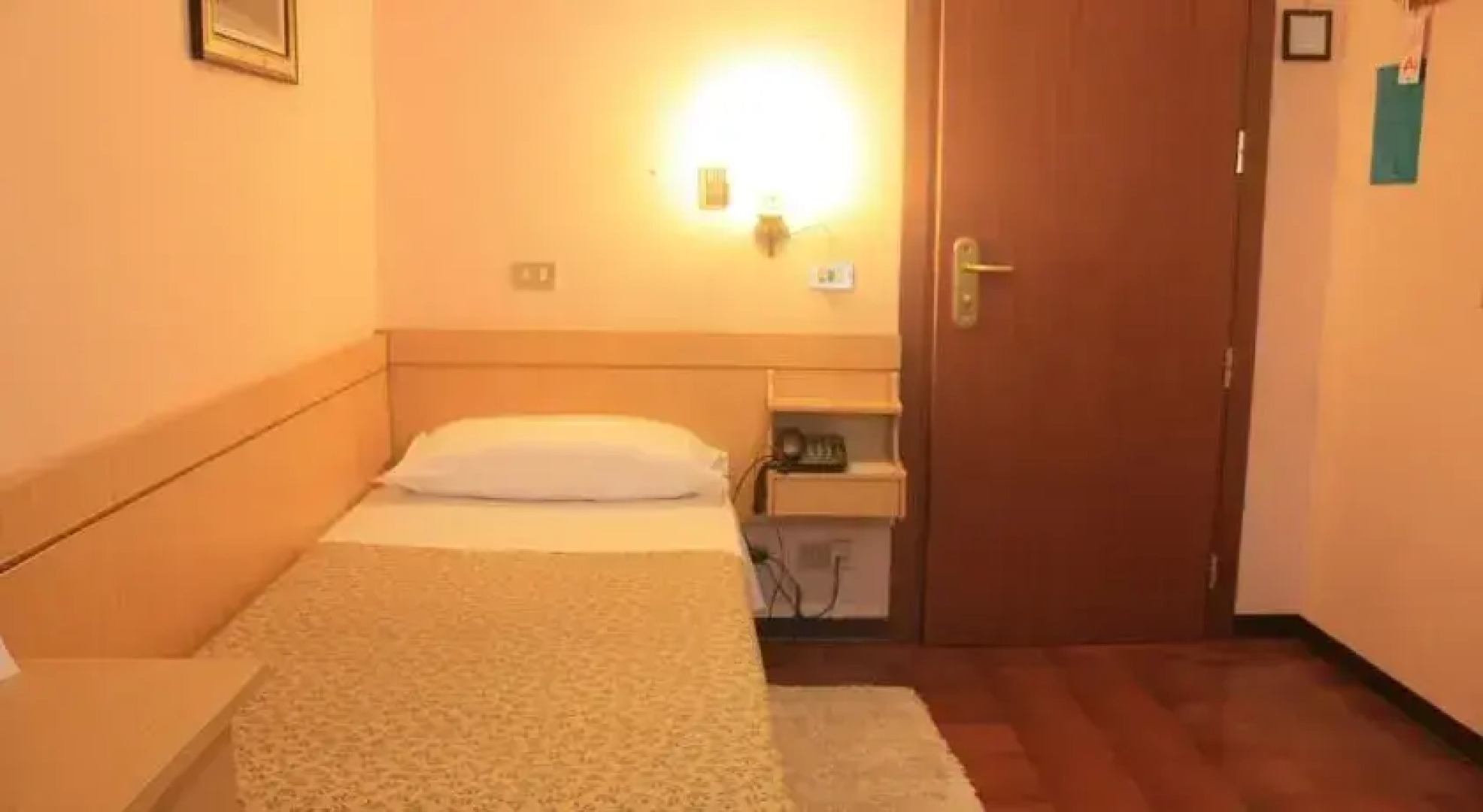 Hotel Zoello Je Suis