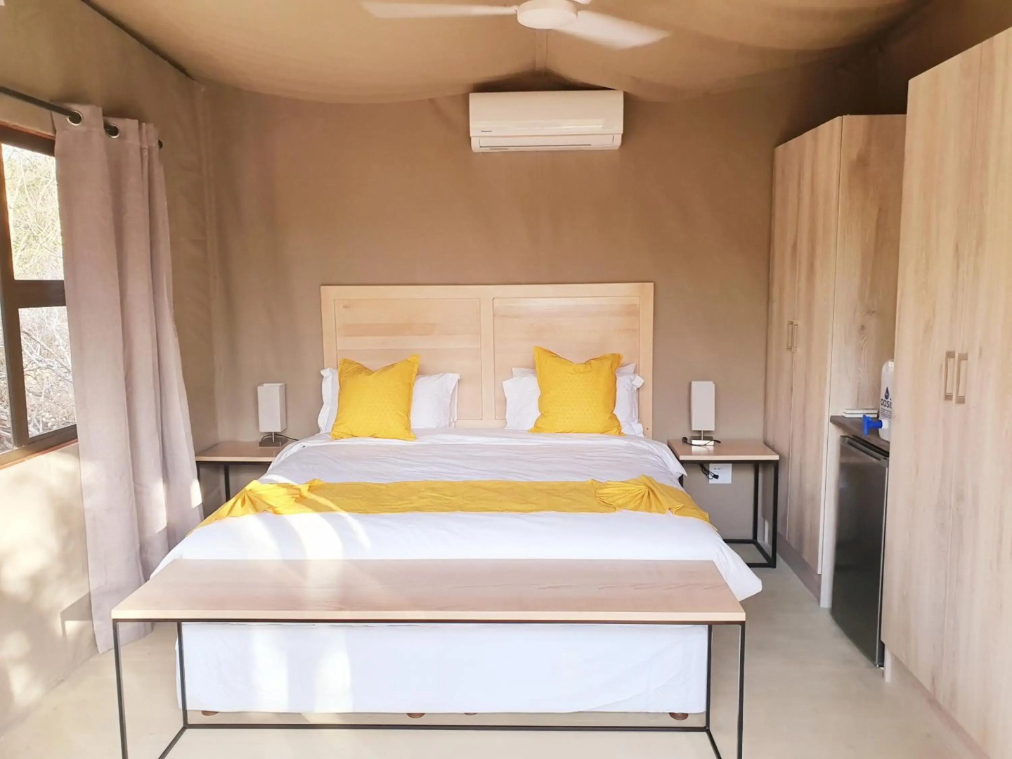 Kingfisher Creek Safari Lodge