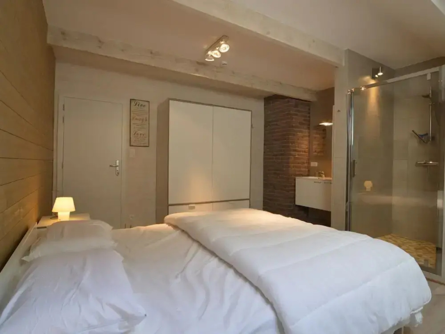 Large Holiday Home in Waimes With a Garden