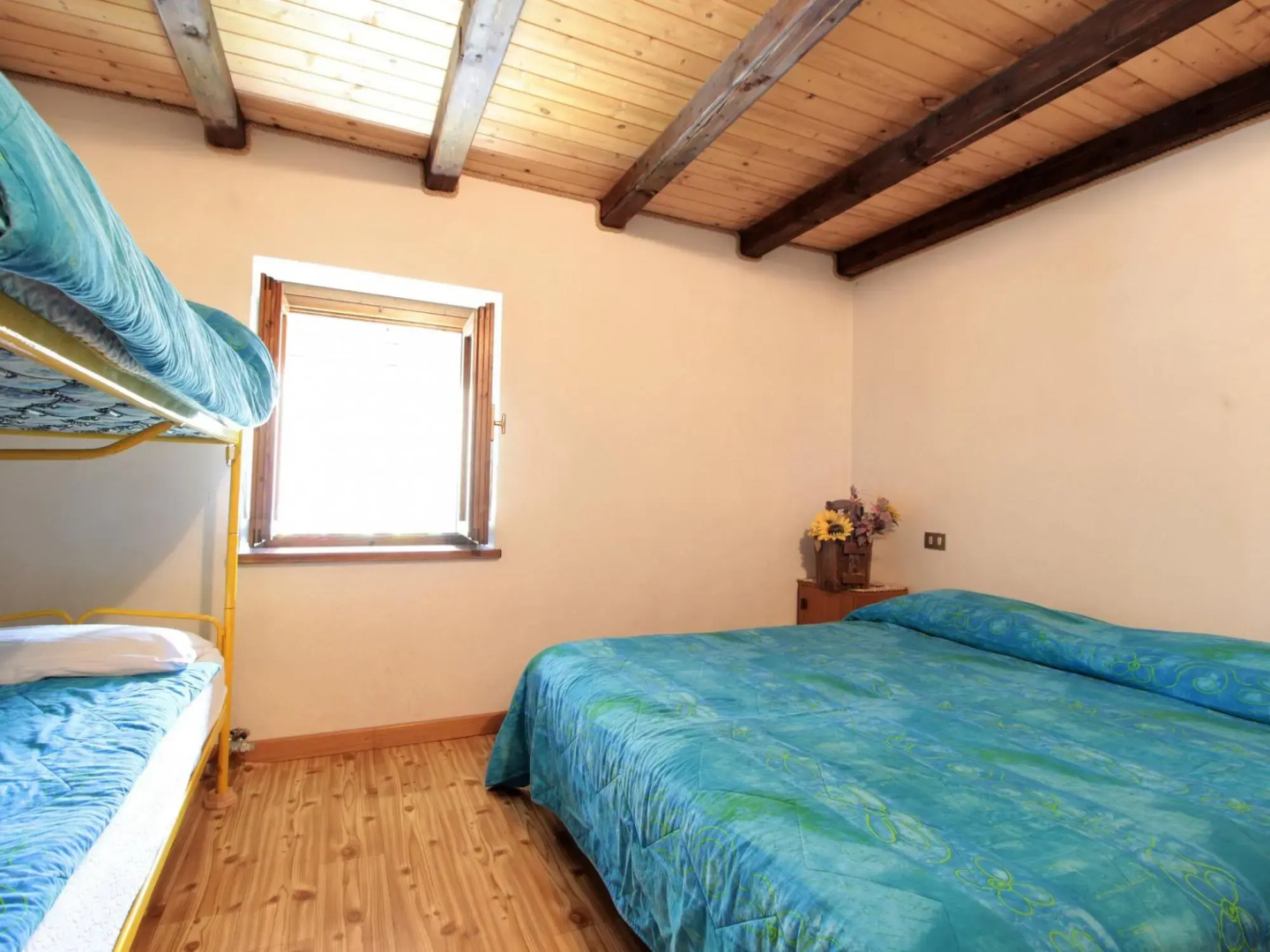 Wooden chalet in Pieve Tesino with garden