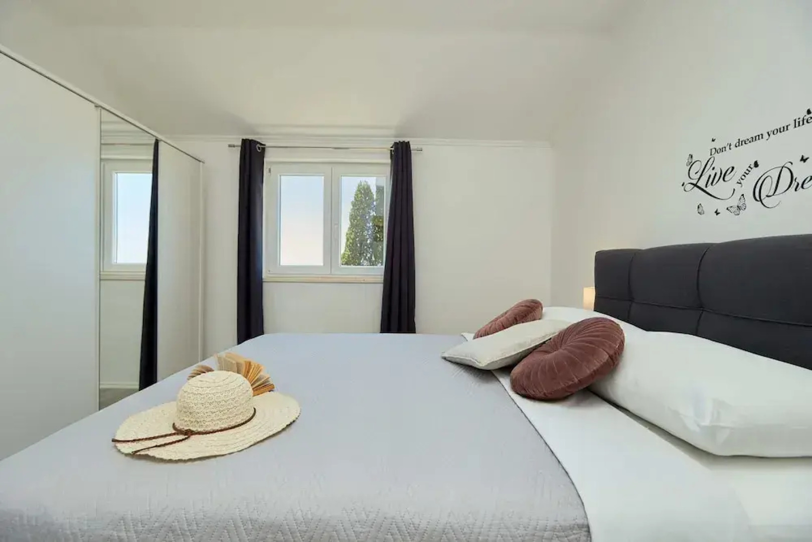 Summer Chill Apartment 3