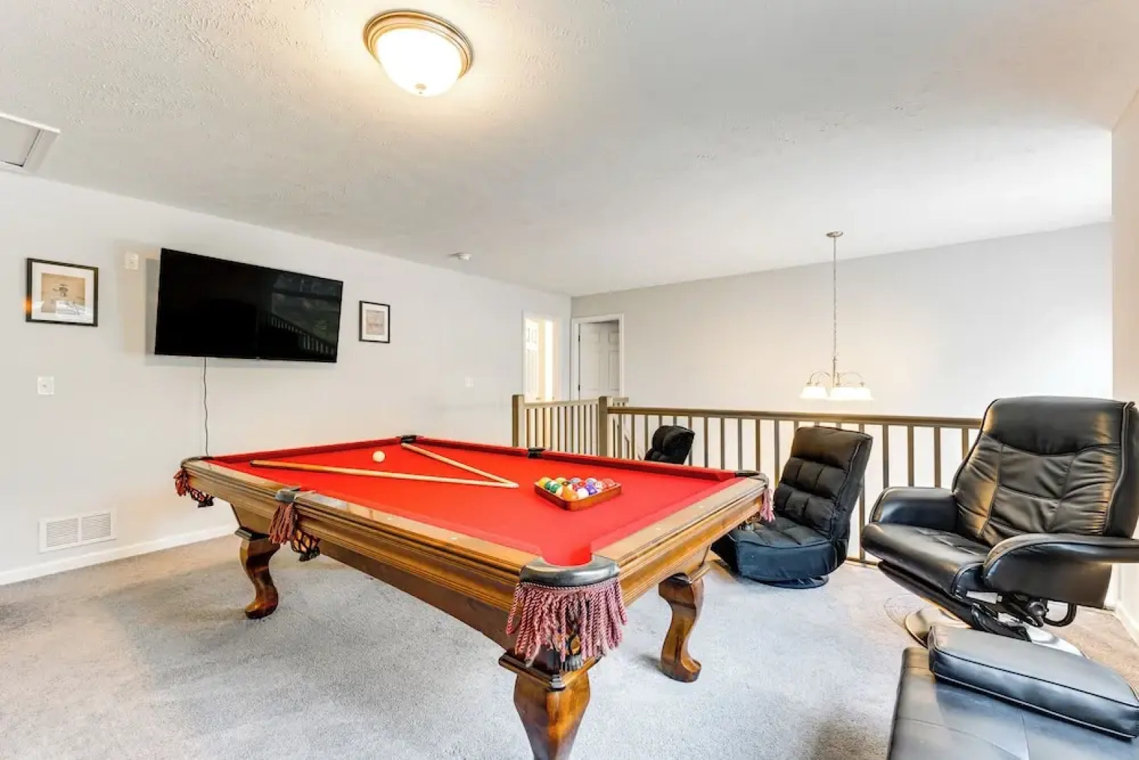 Walk to Beach: Family-friendly Arrowhead Lake Home