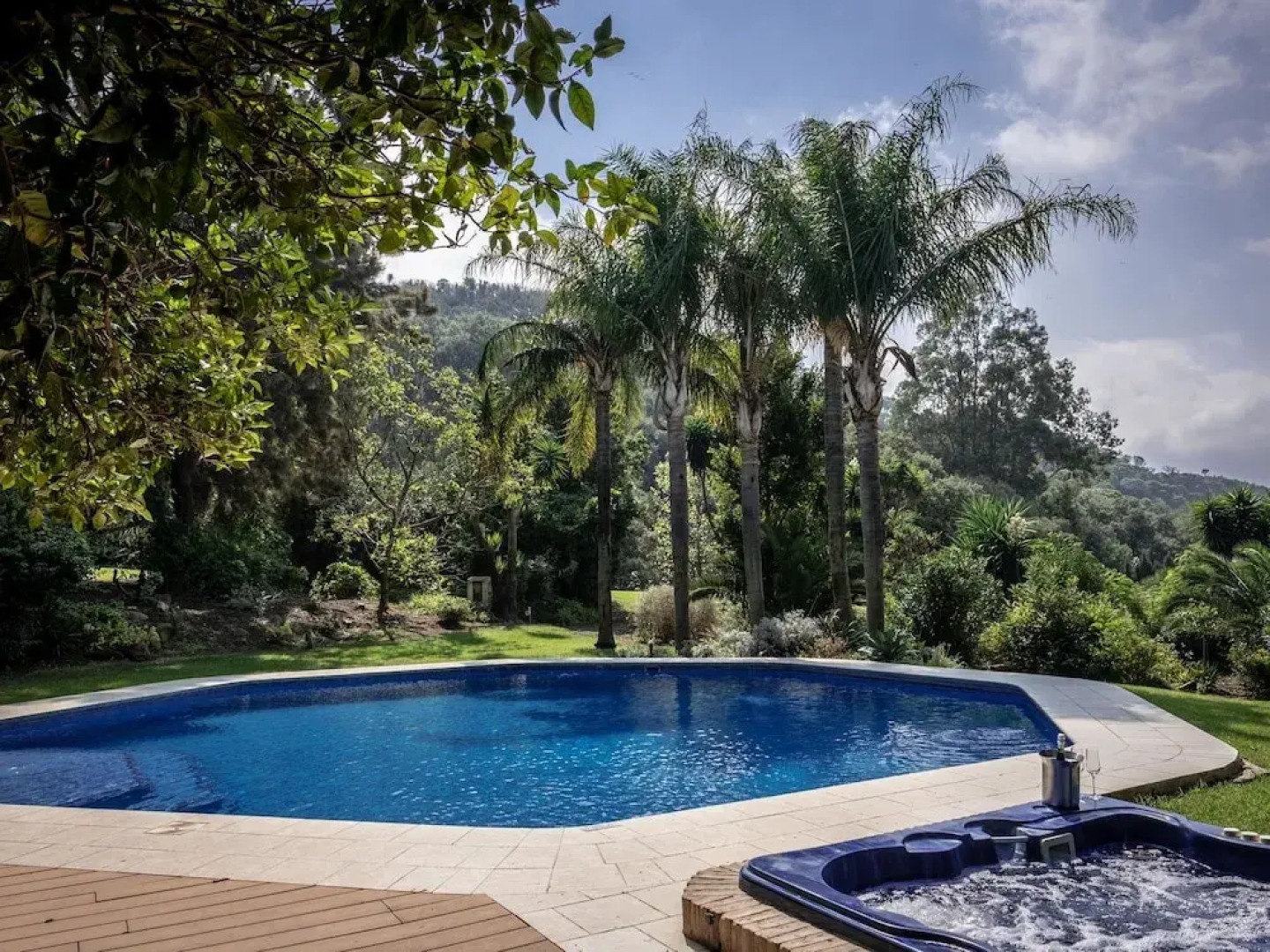 Plush Villa in Casares with Heated Pool, Sauna, Hot Tub