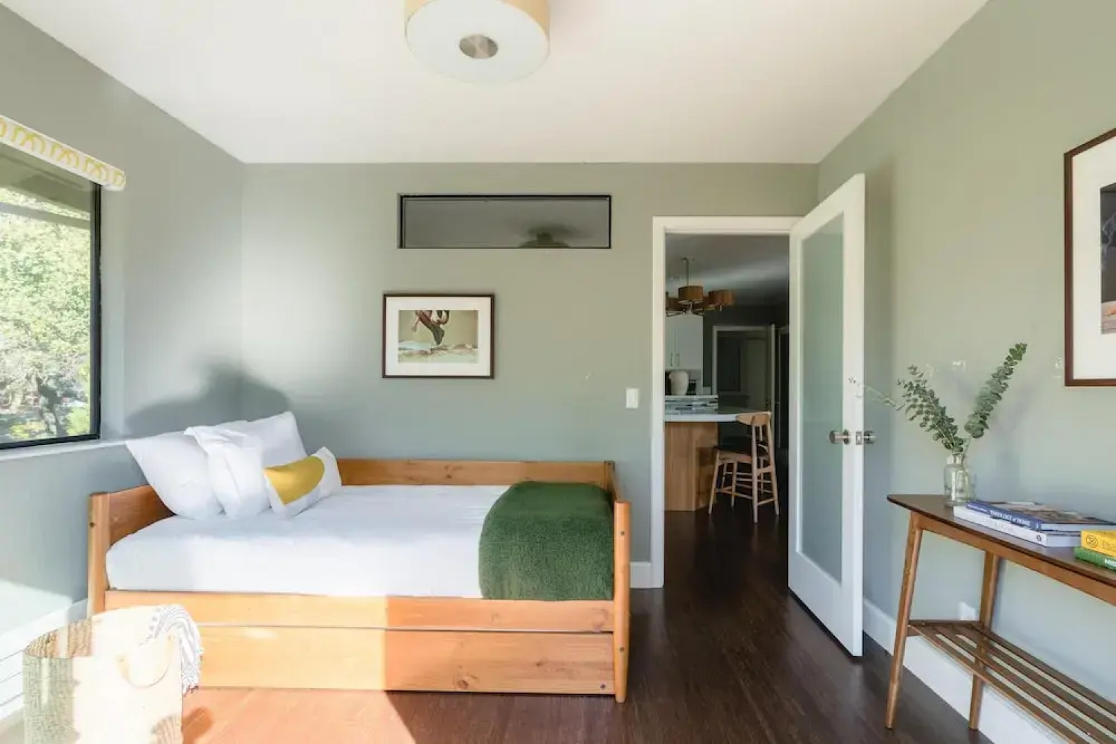 Rivendell - Spacious Home w Pool Arcade Games & Expansive Patio Santa Rosa