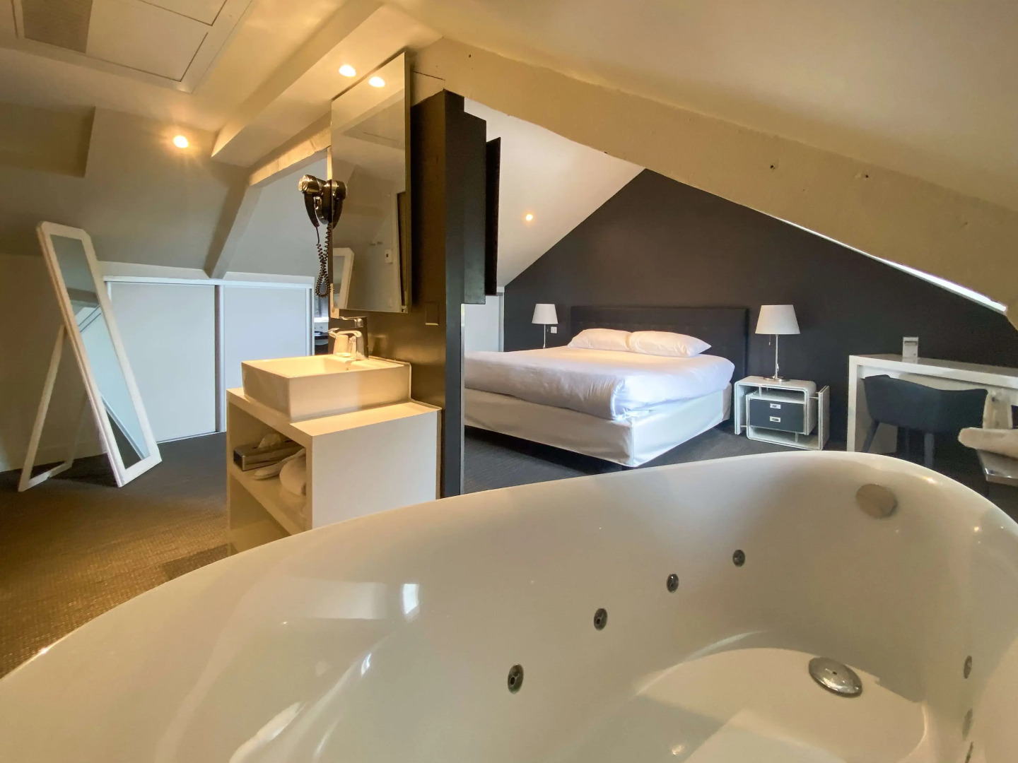 Best Western Le Cheval Blanc - Vieux Port