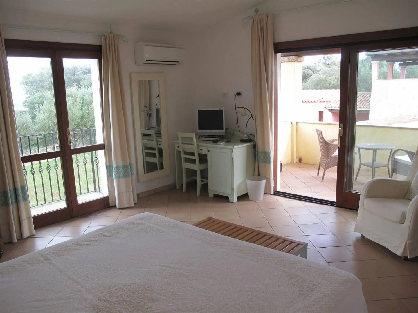 Jaddhu Country Resort