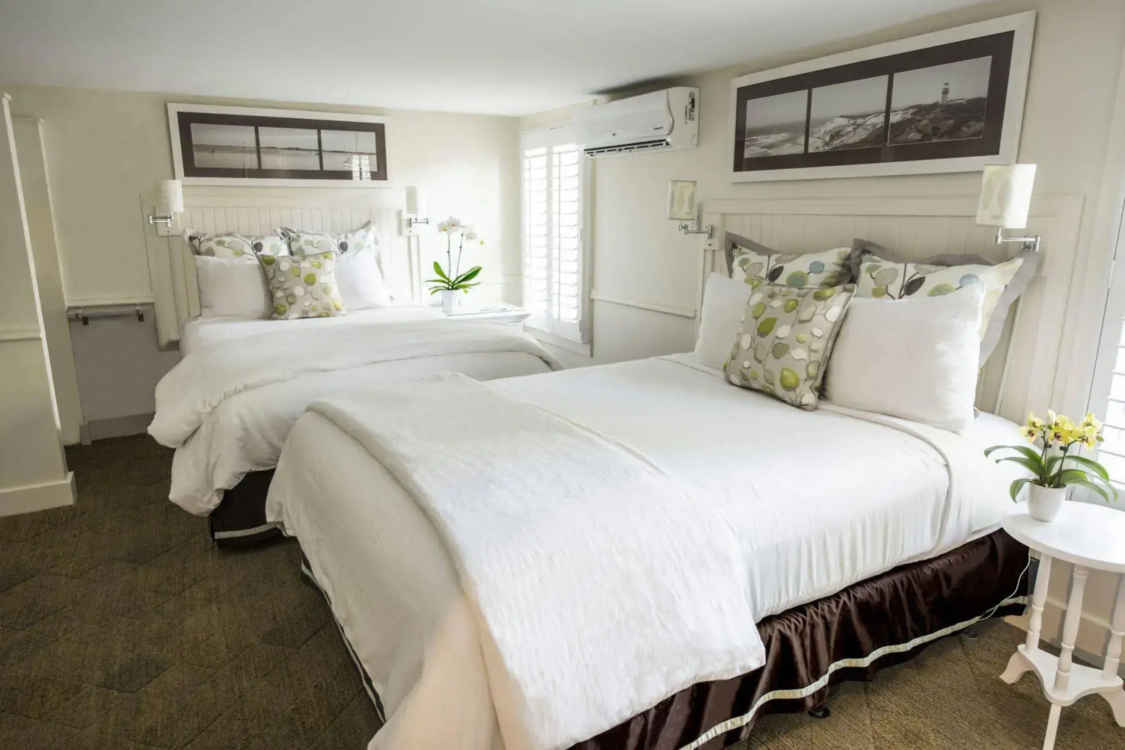 Vineyard Square Hotel & Suites