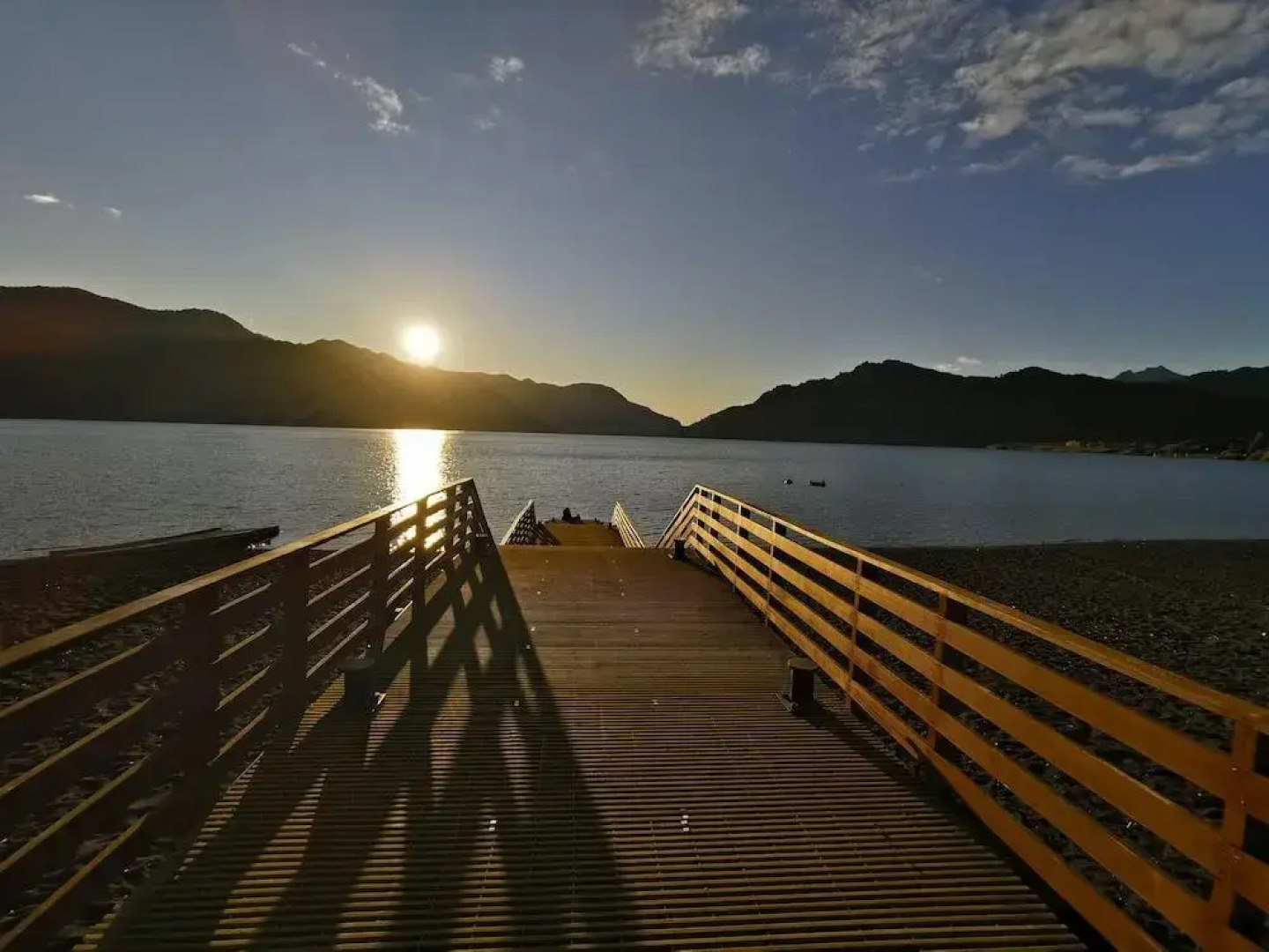 Cabañas Choshuenco - Suc. Los Maitenes