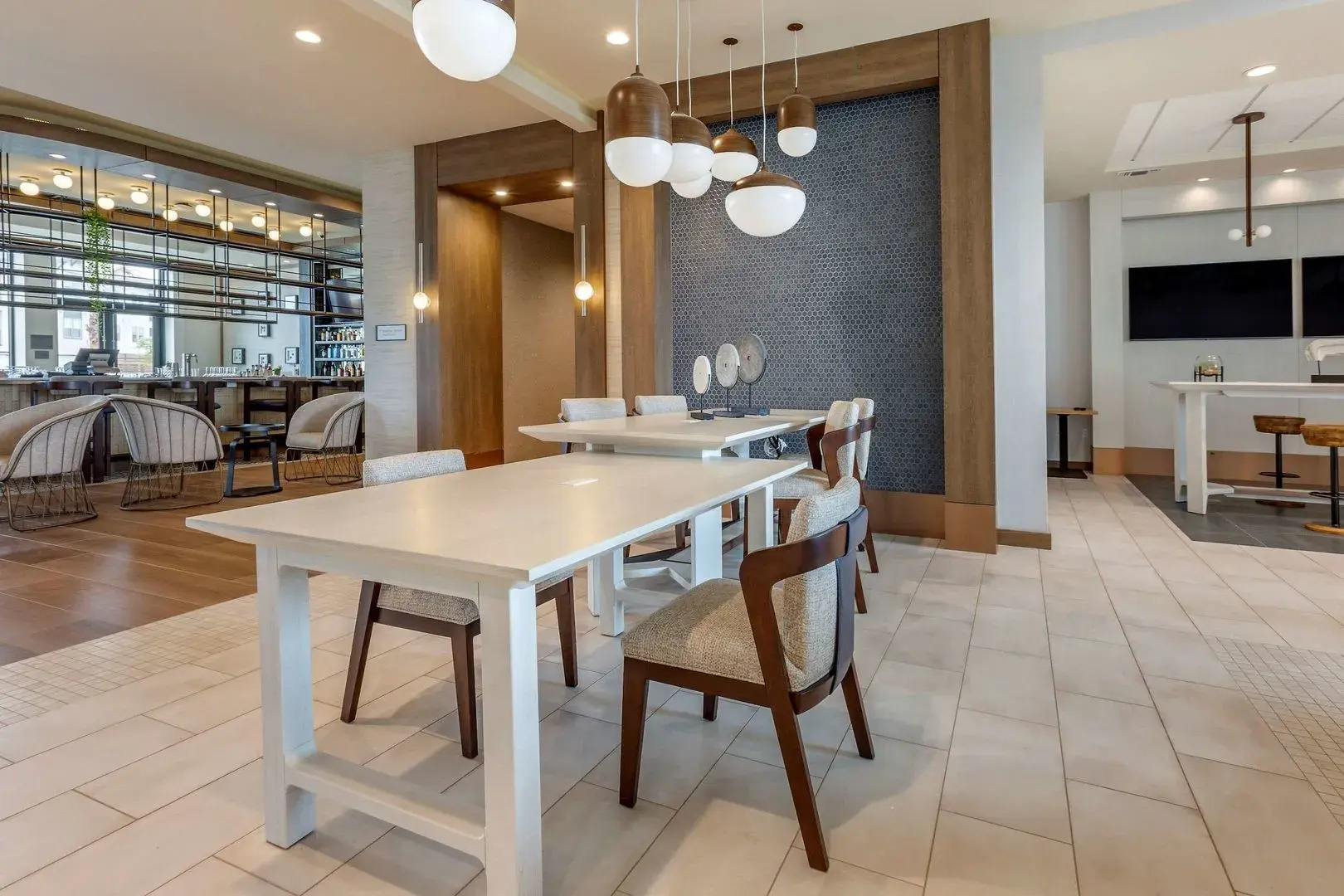 Hotel Centro Sonoma Wine Country, Tapestry Collection Hilton