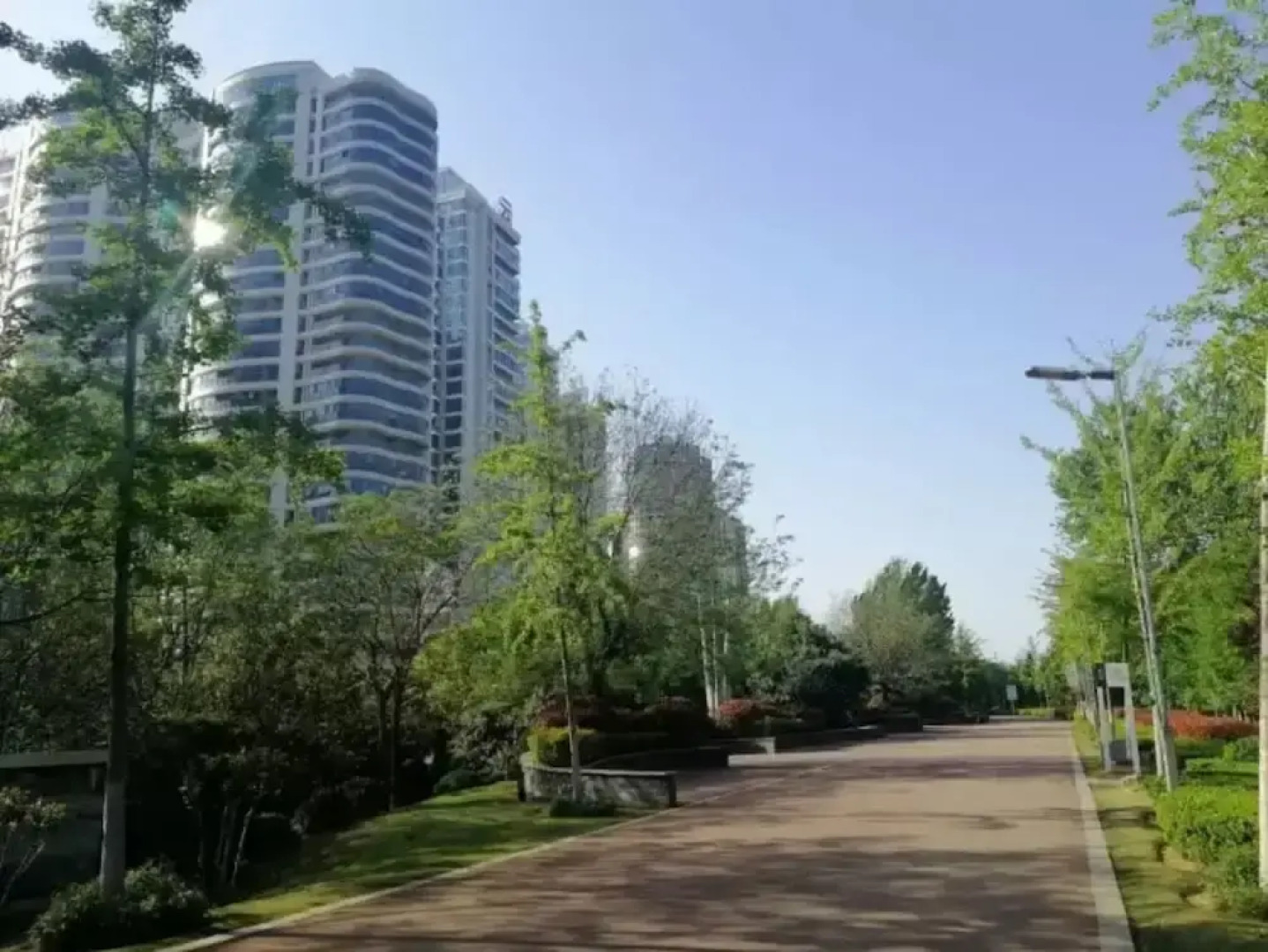 Poltton International Apartment Luohe