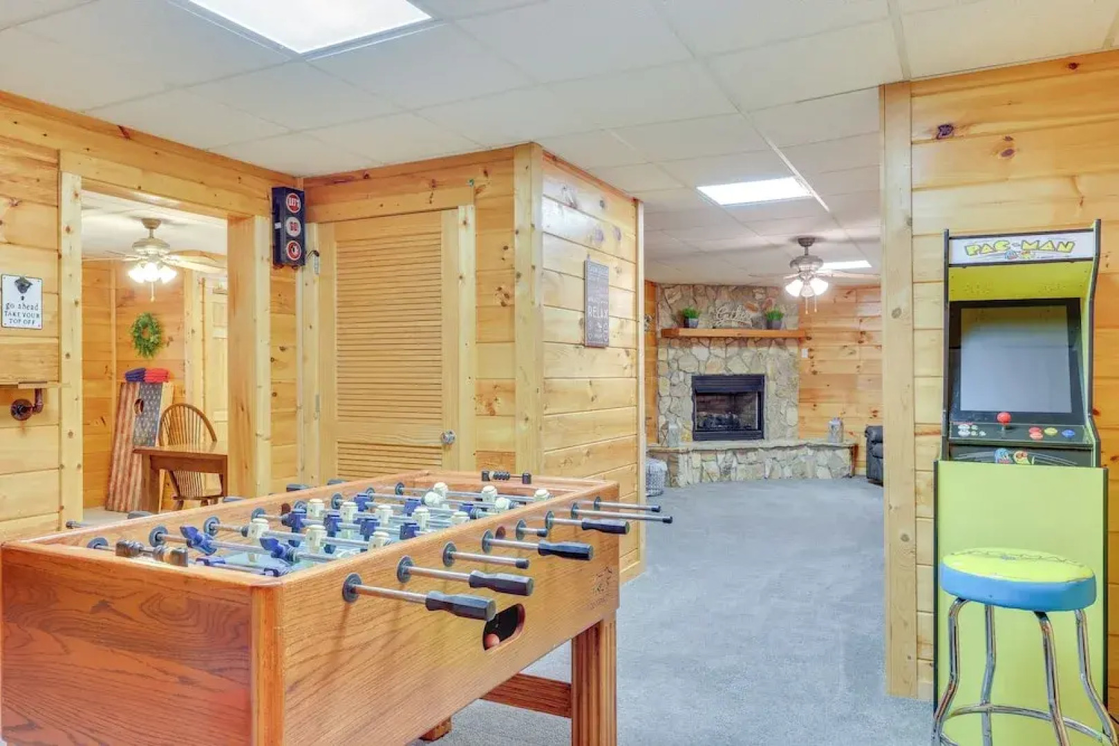 Hot Tub & Game Room: Blue Ridge Getaway