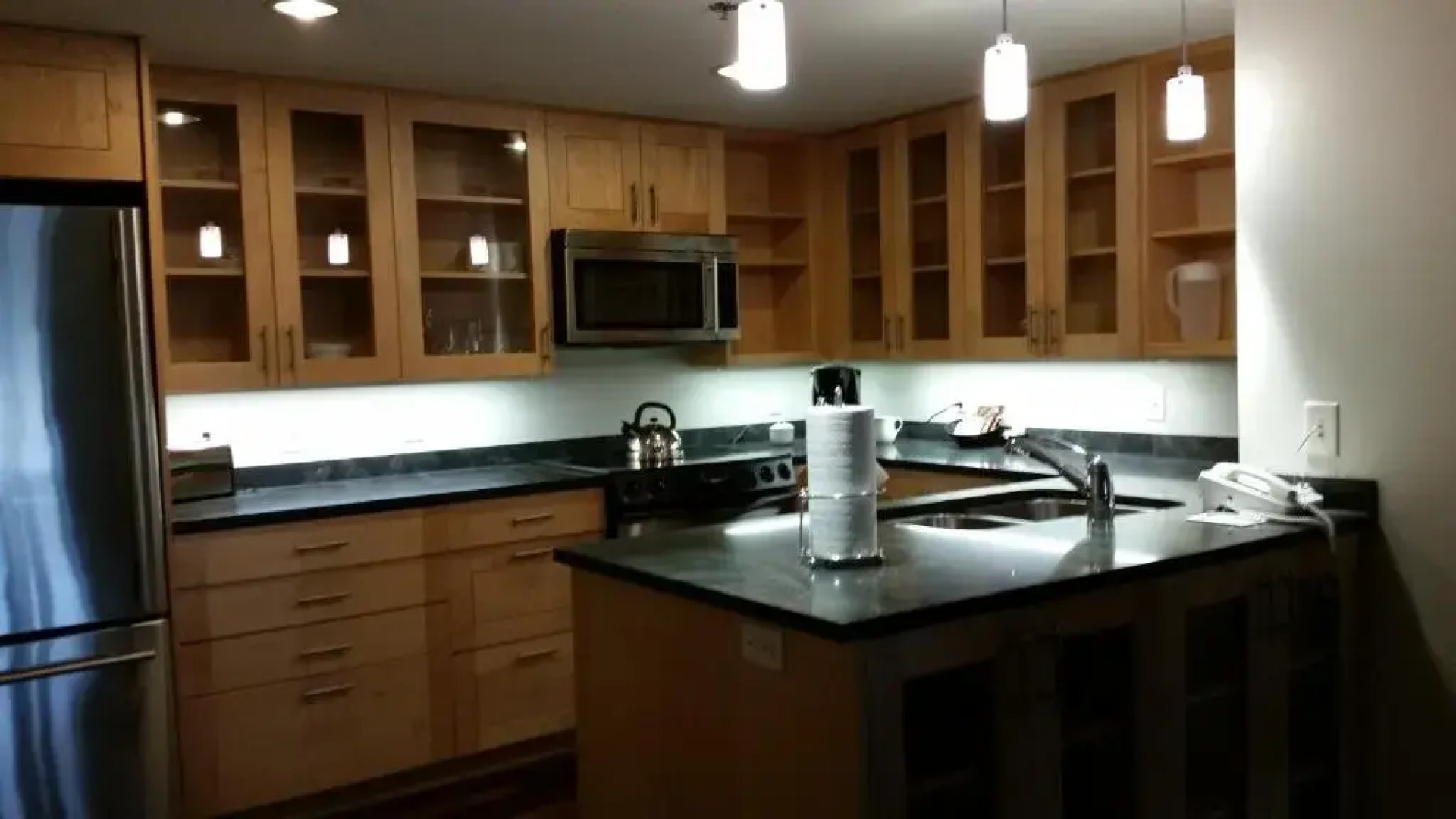 Grand Eastonian Hotel & Suites