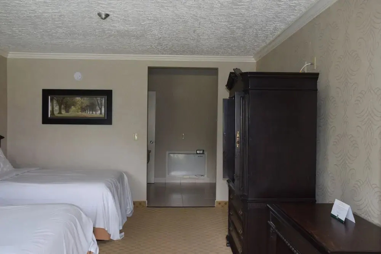 Festival Courtyard Inn