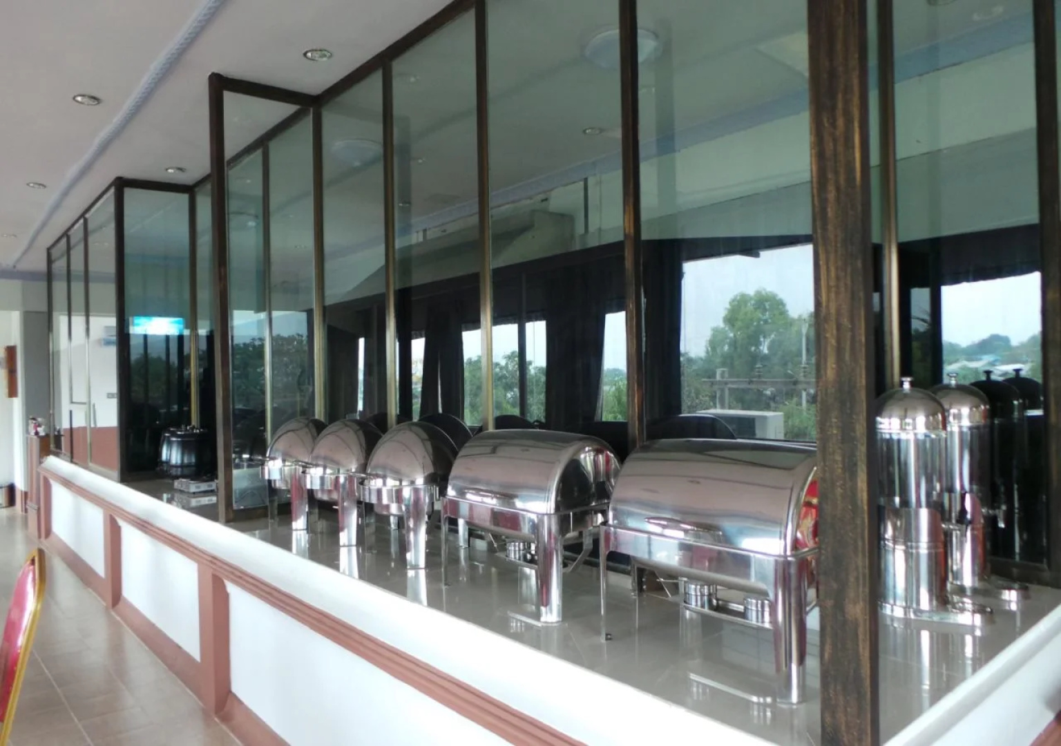 Mandalay White House Hotel