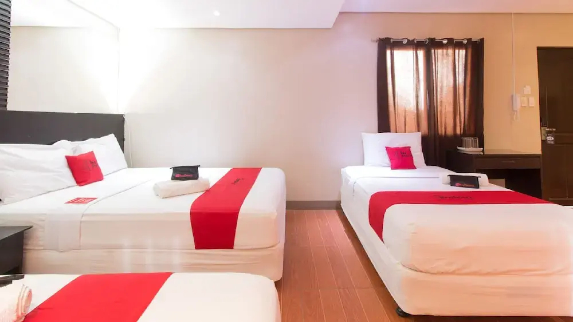 RedDoorz Plus near Tacloban Astrodome