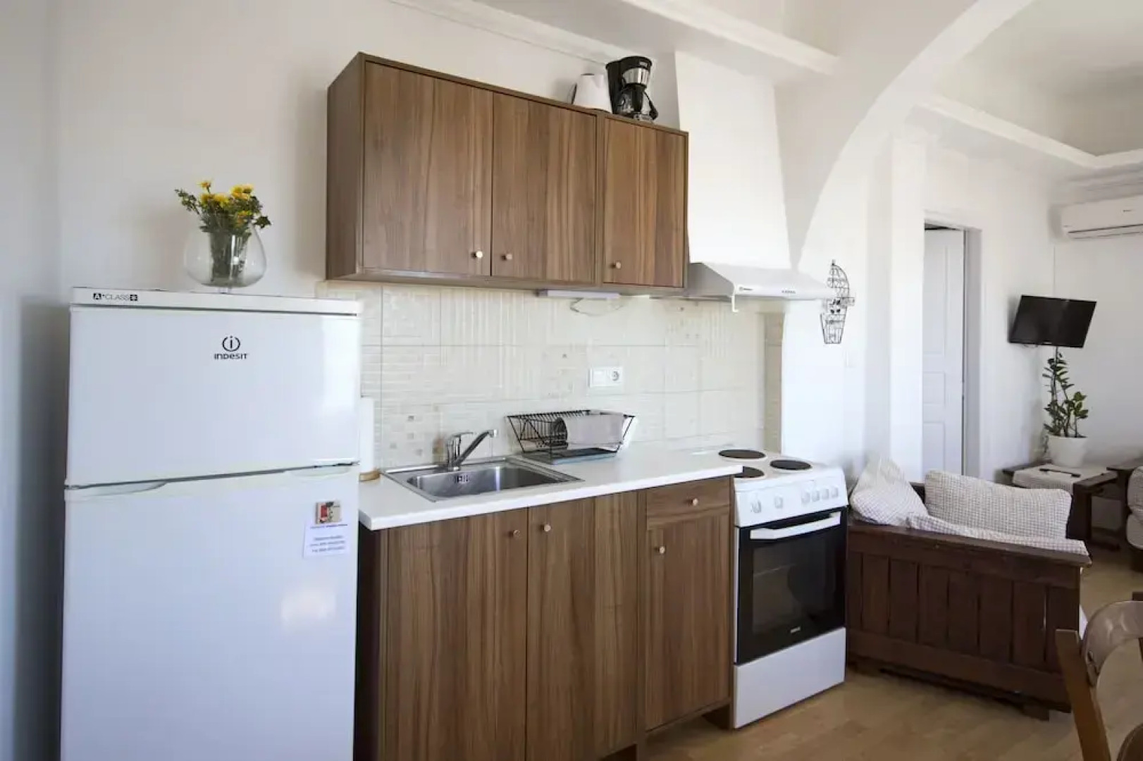 Arodou Studio and Apartment