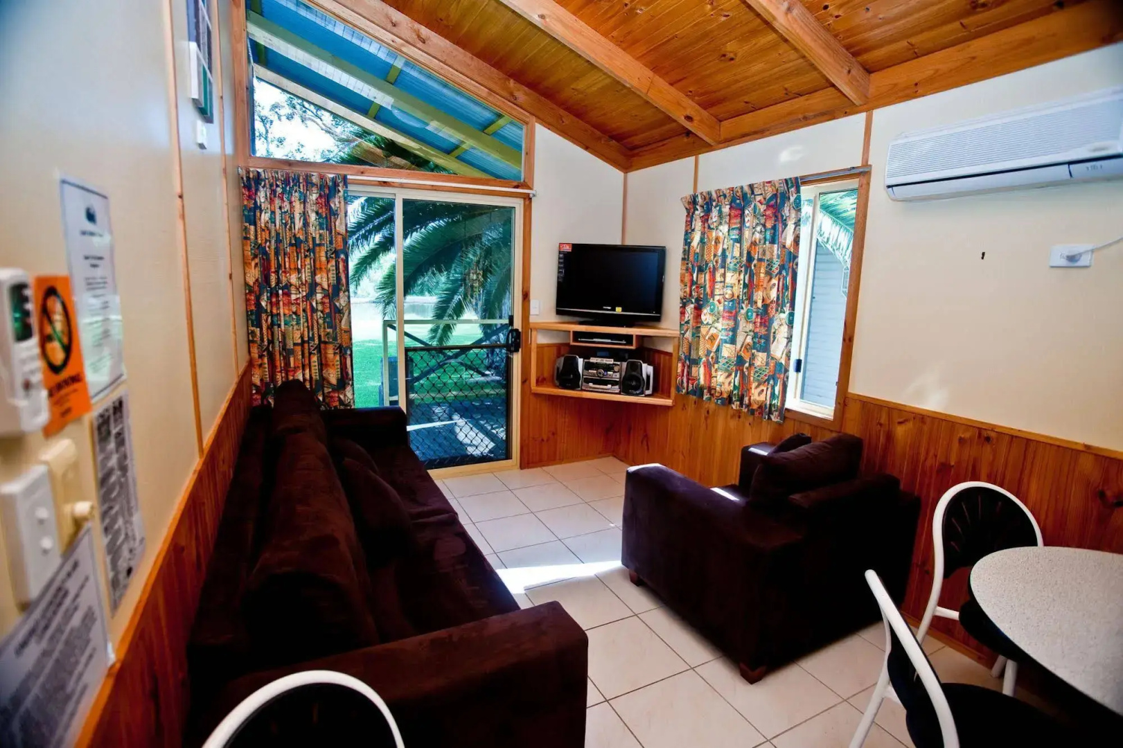 Lani's Holiday Island - Caravan Park