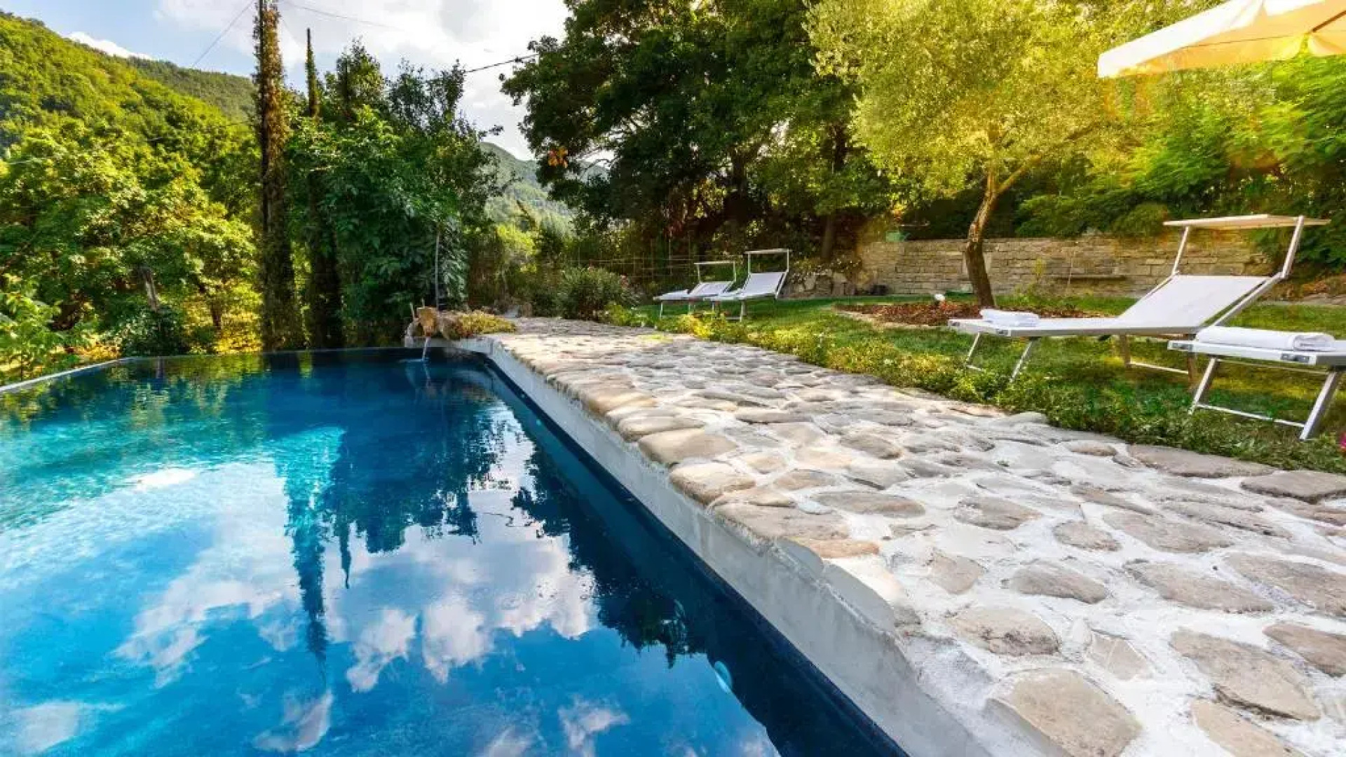 PIEVE DEL BORGO 6&2, Emma Villas