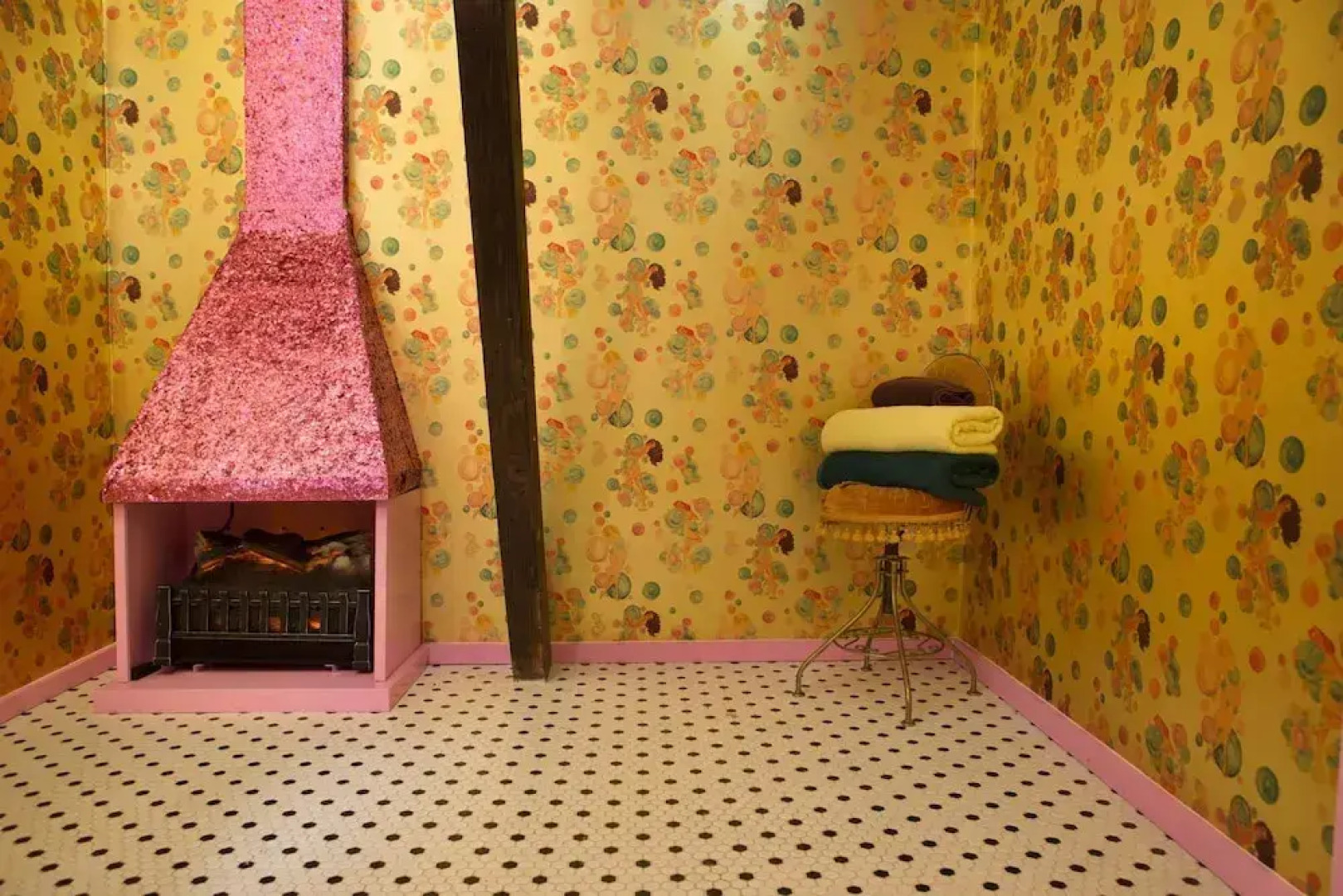 Hicksville Pines Chalets & Motel