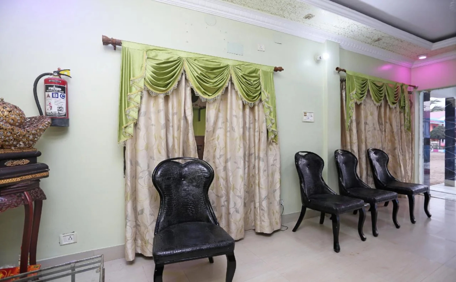 Golden Sea Queen Beach Resort By OYO Rooms