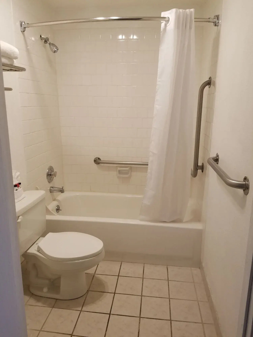 Howard Johnson Inn - Kent