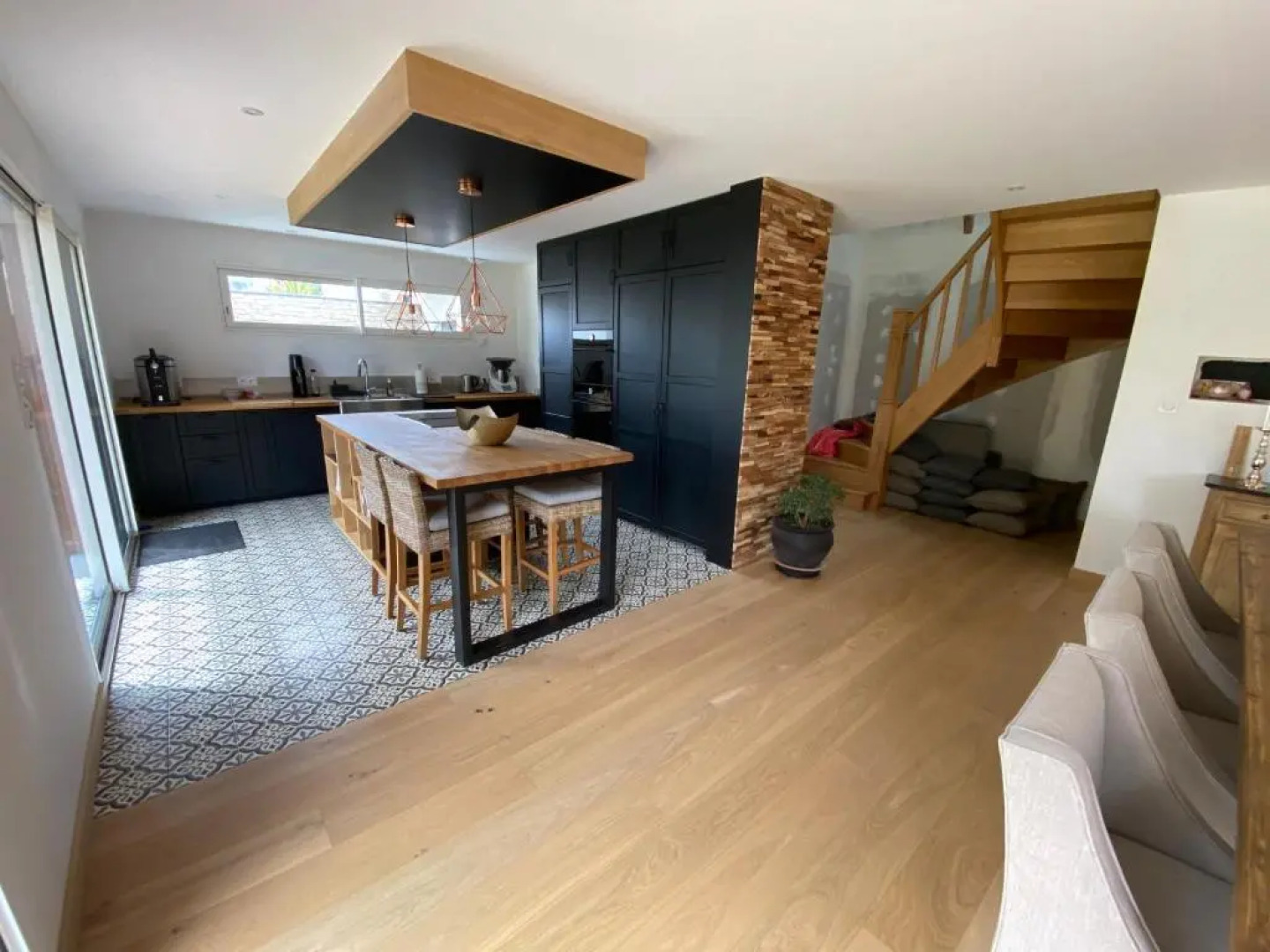 Villa de 200m2 pour 12 avec jacuzzi