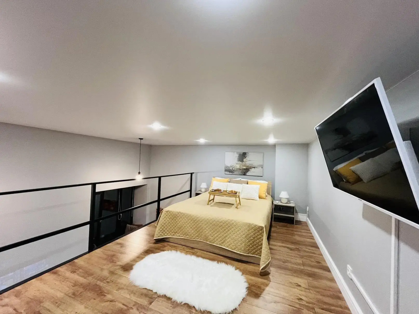 Happy People в квартале Свистуха