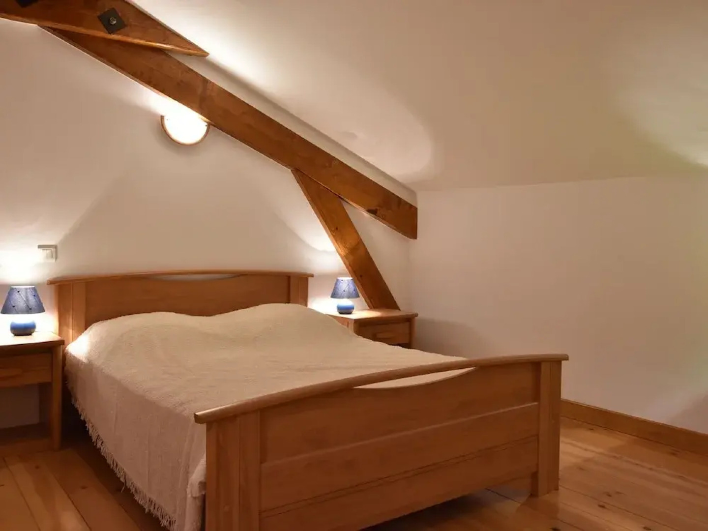 Holiday Home in Beautiful Location on Hill of a Village Near Nature Park in Northern France