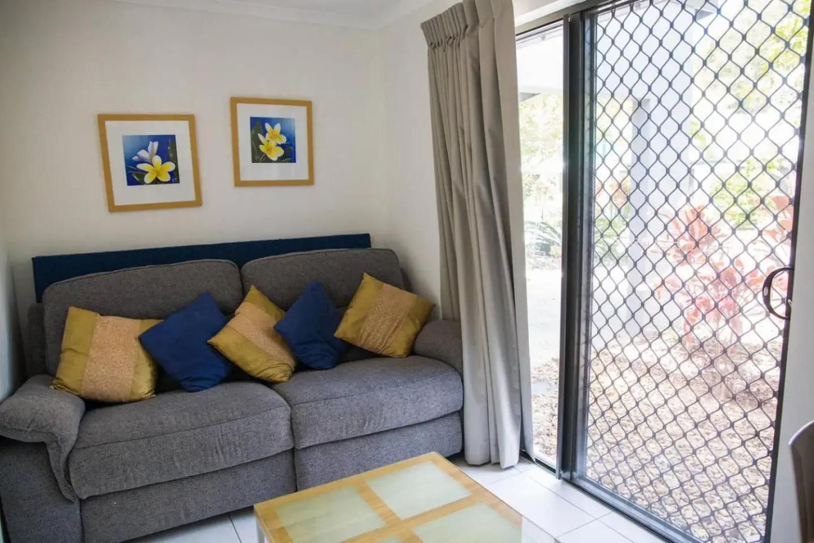 Tropical Getaway in 2 Bedroom Unit in 4 star Resort