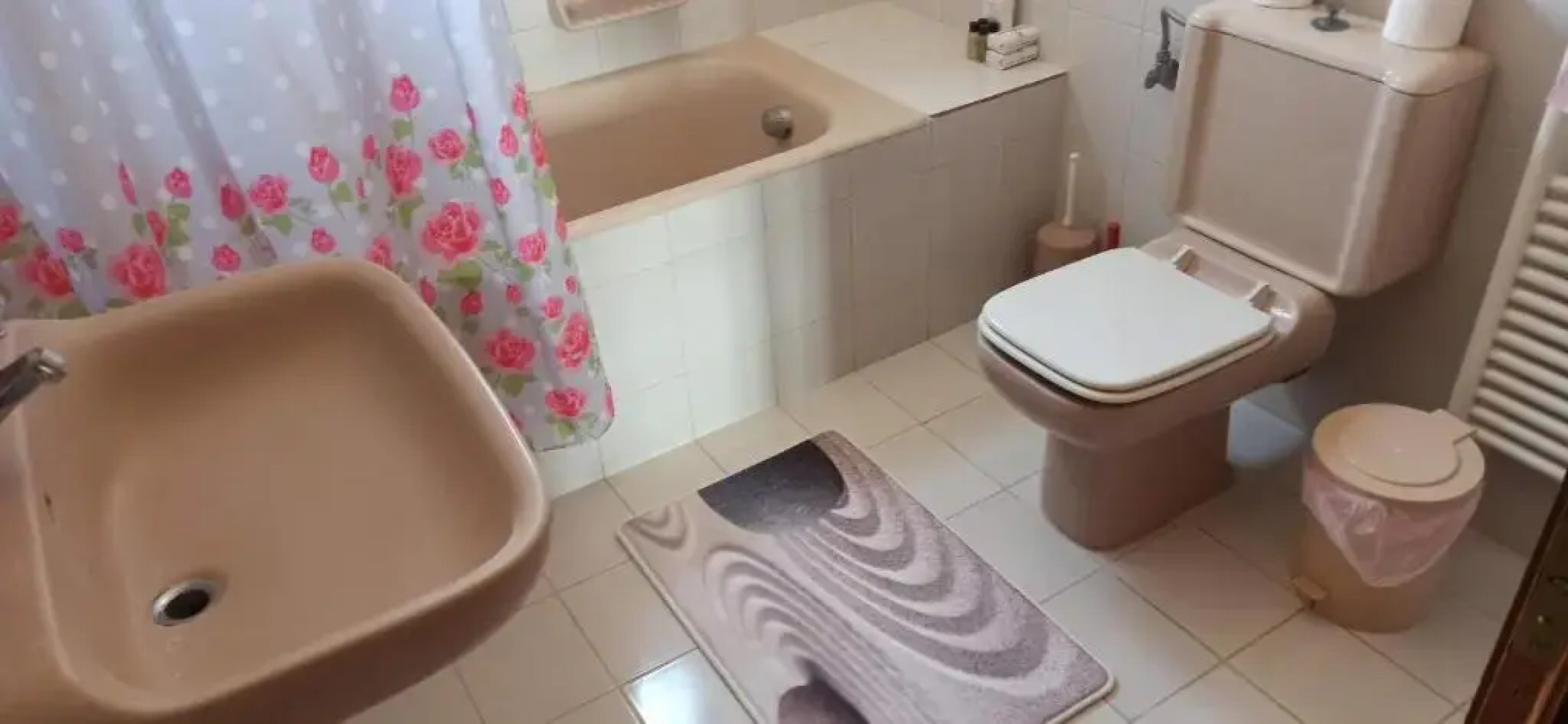 Nikos Holidays House