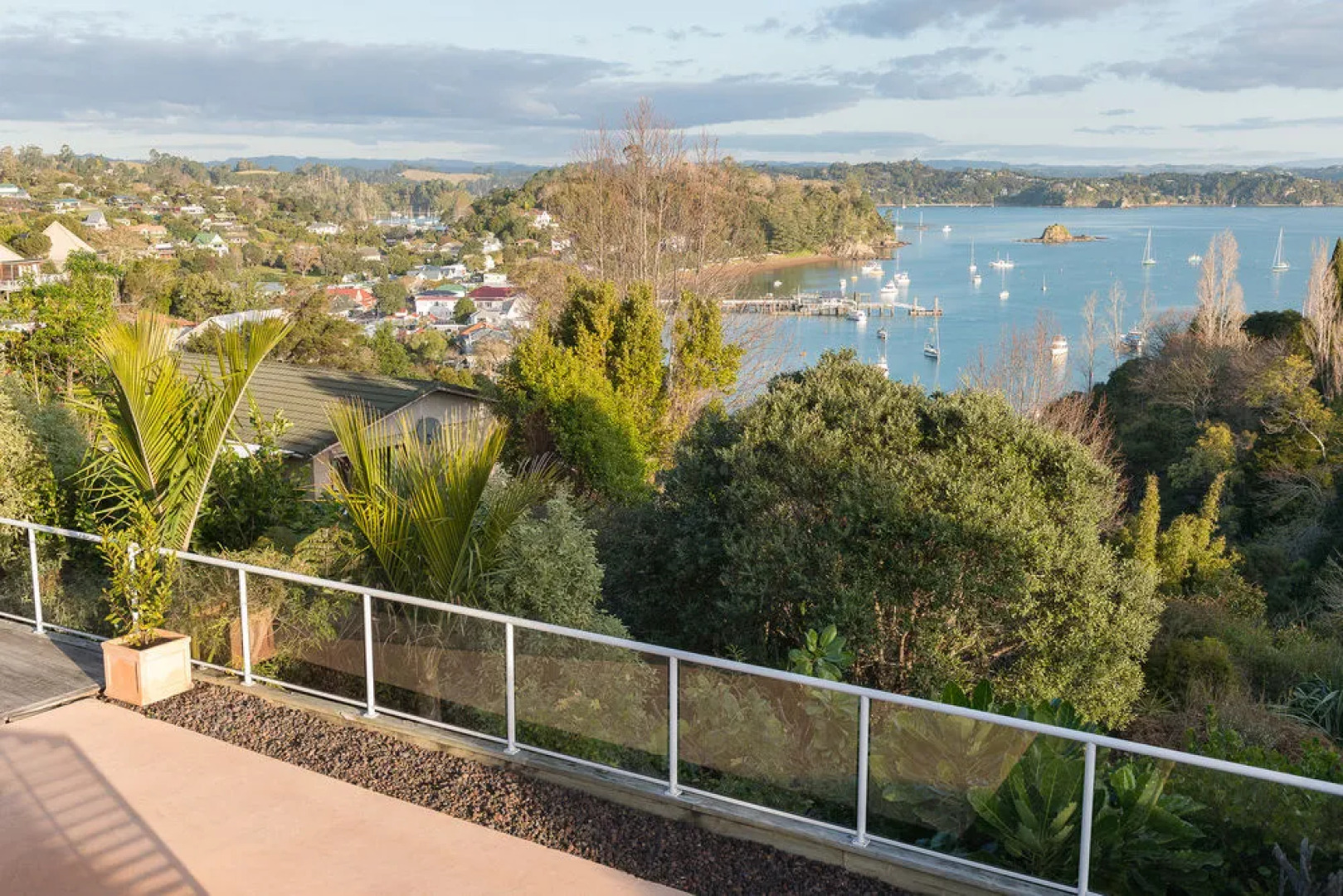 Russell View Apartments