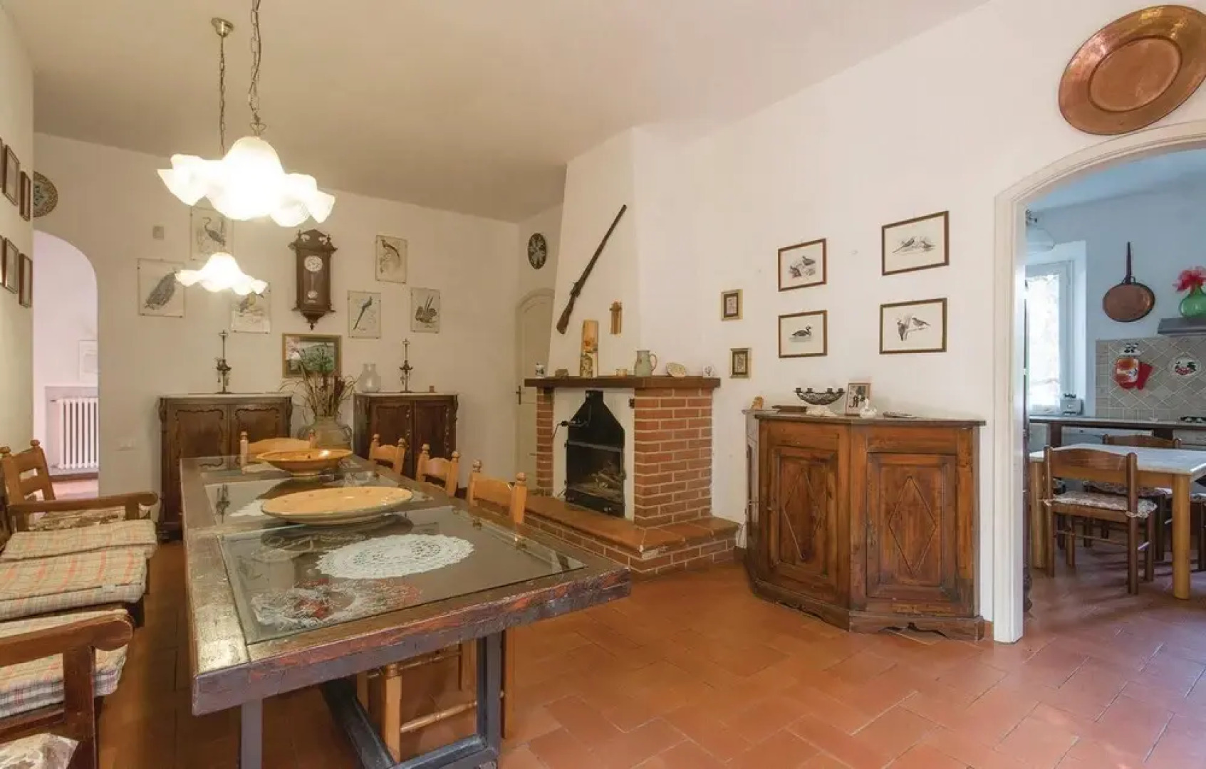 Beautiful Home in Crespina PI With 5 Bedrooms, Wifi and Private Swimming Pool