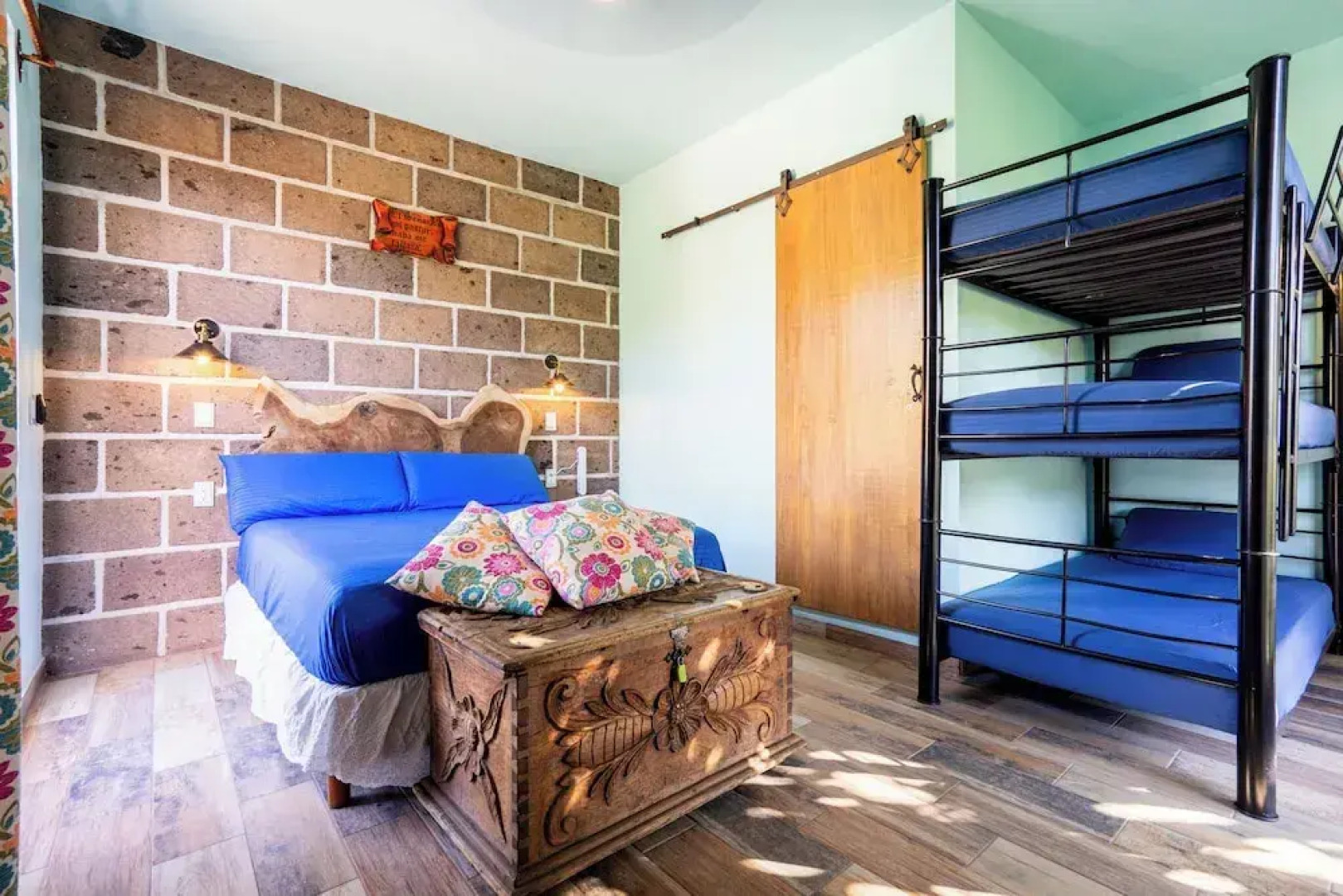 Cozy House with Pool and 3 Bedrooms