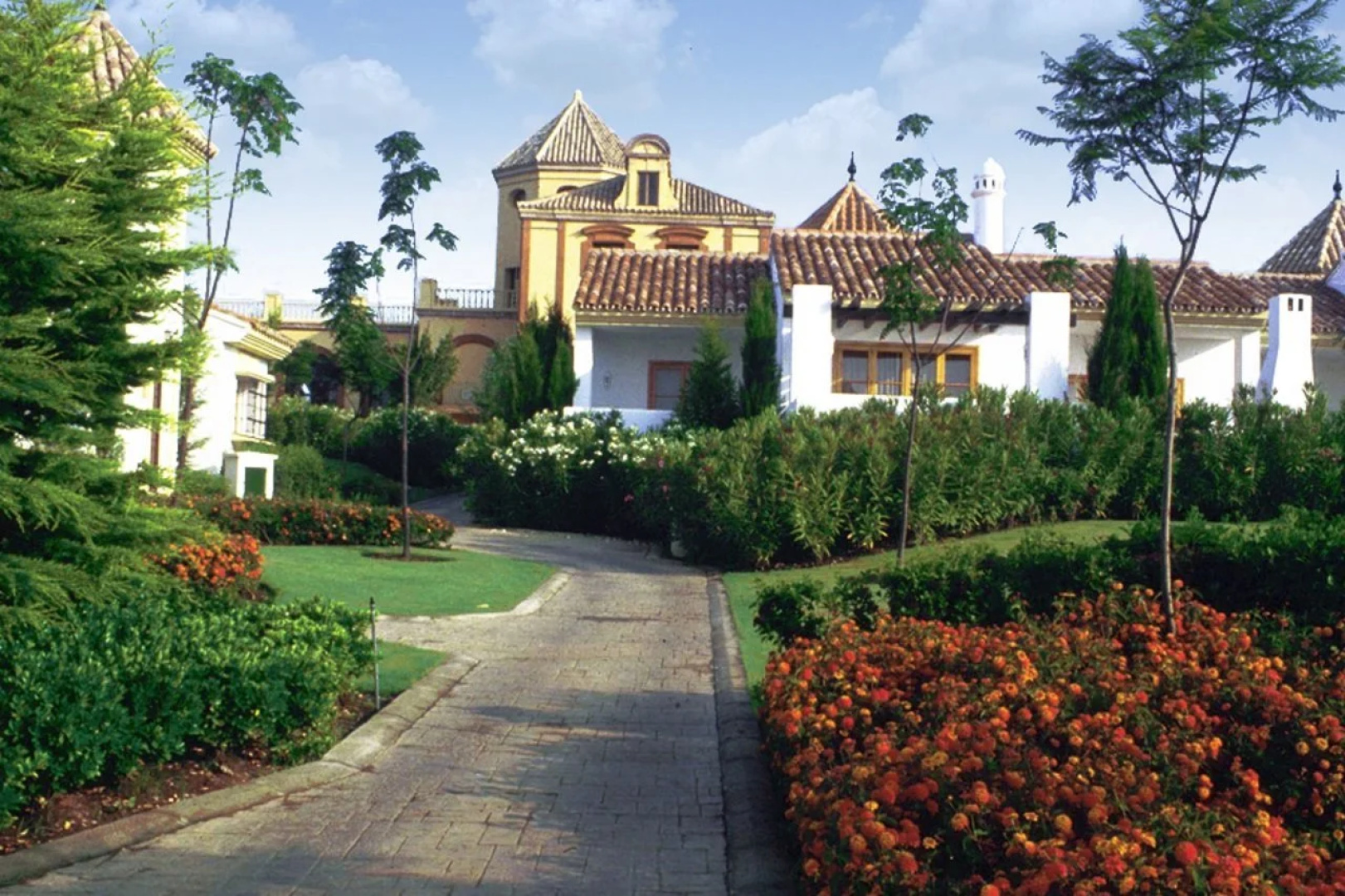 San Roque Suites
