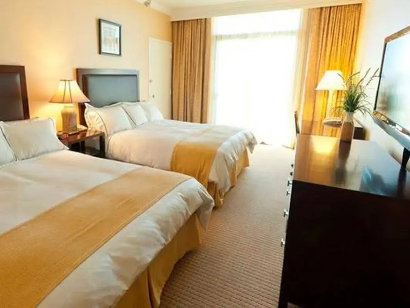 Hyatt Regency Newport Beach West