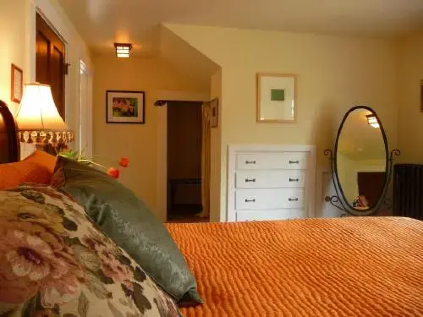 Blossom's Bed & Breakfast