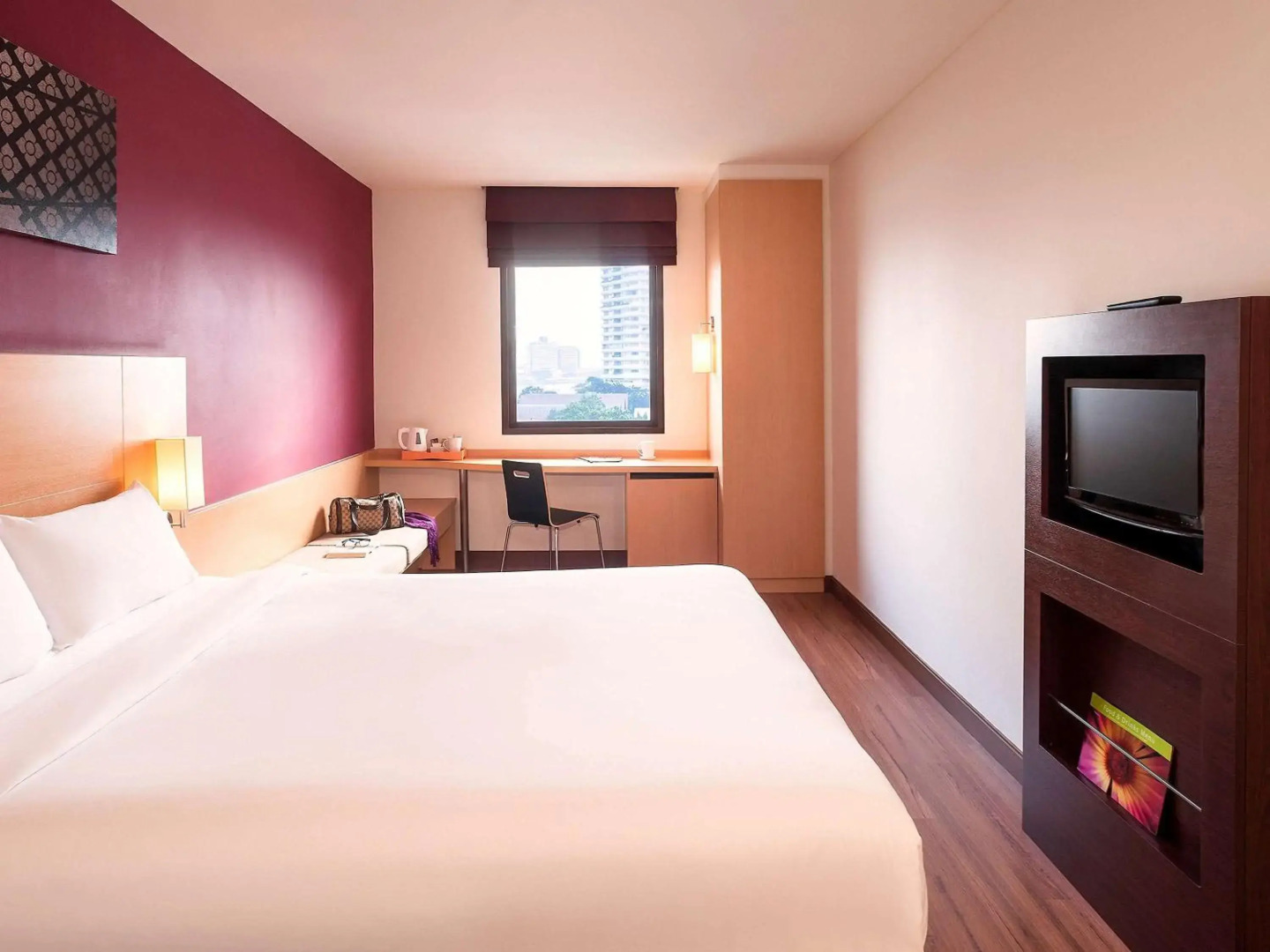 ibis Bangkok Riverside