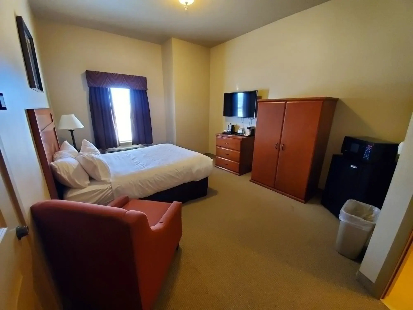 Clarion Hotel & Suites Williston