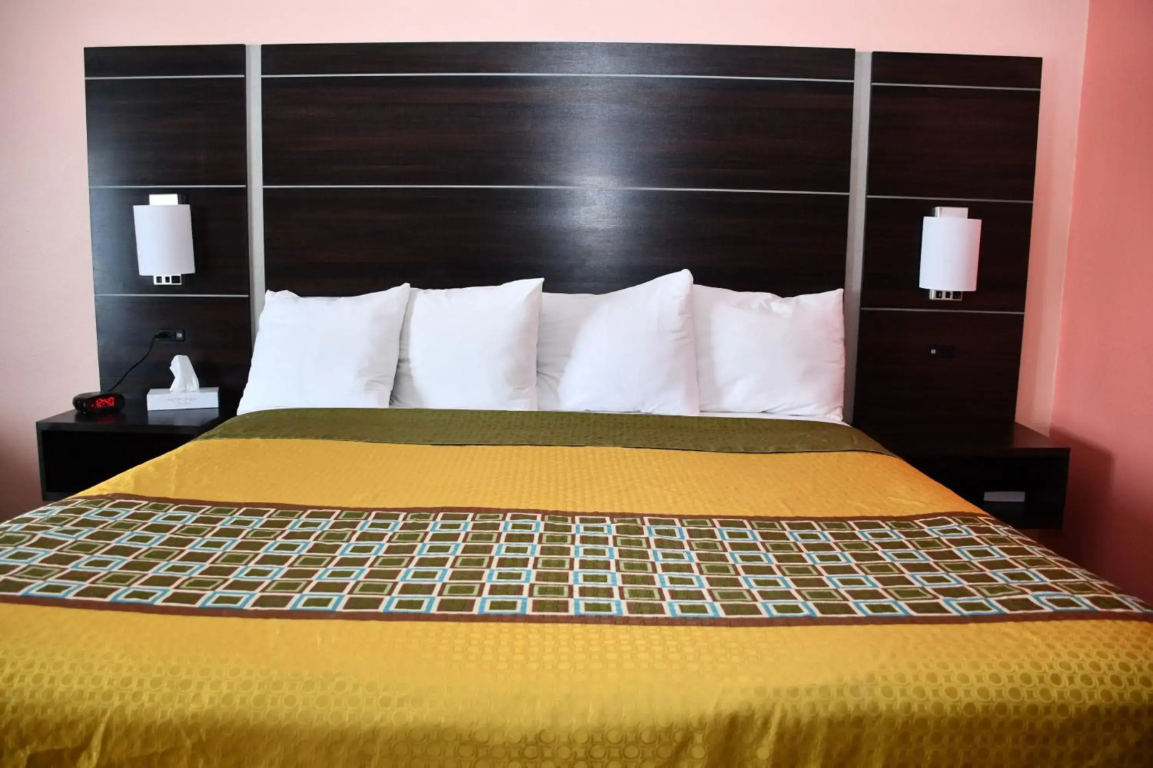 Regency Inn & Suites