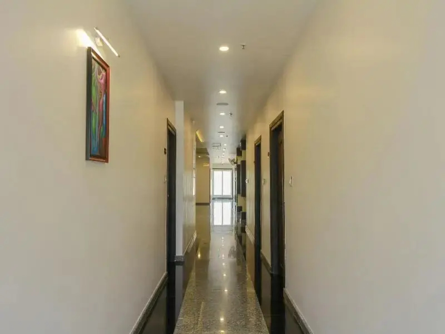 Le Moshe Inn by OYO Rooms