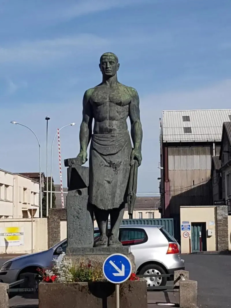 Hôtel Le Lyon Vert Commentry