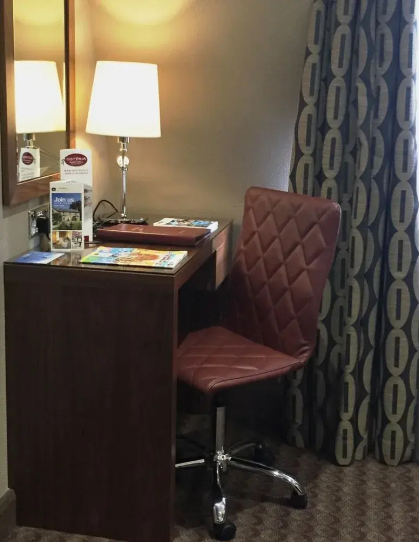 BEST WESTERN PLUS Donnington Manor Hotel